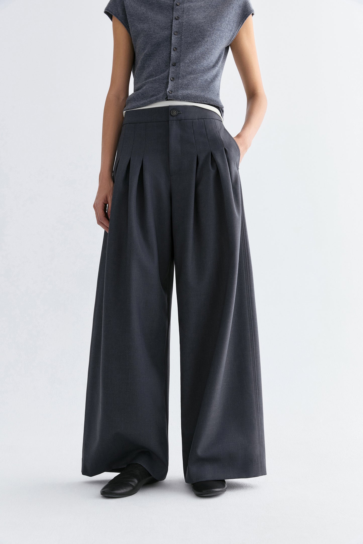 #color_dark gray