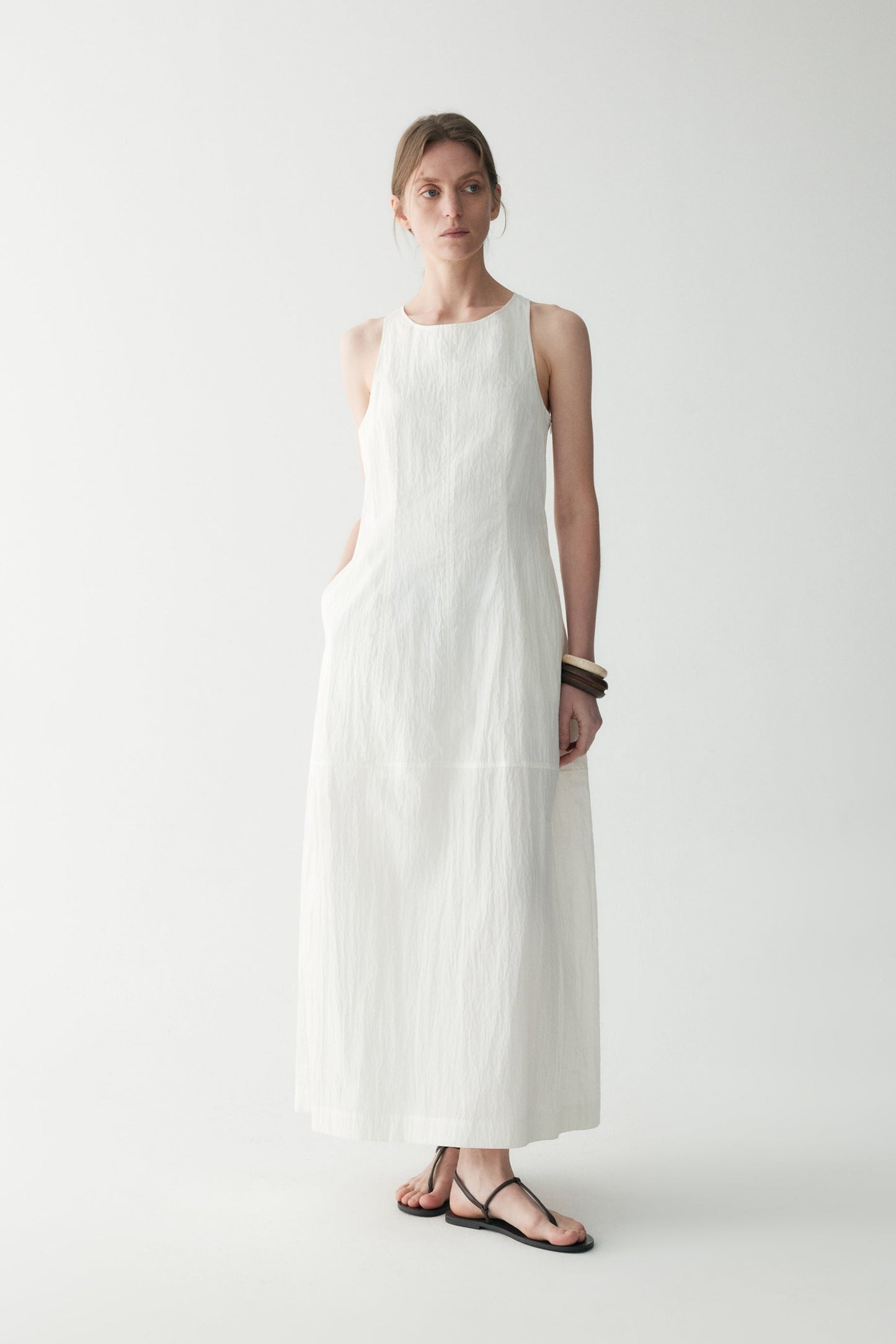#color_off white