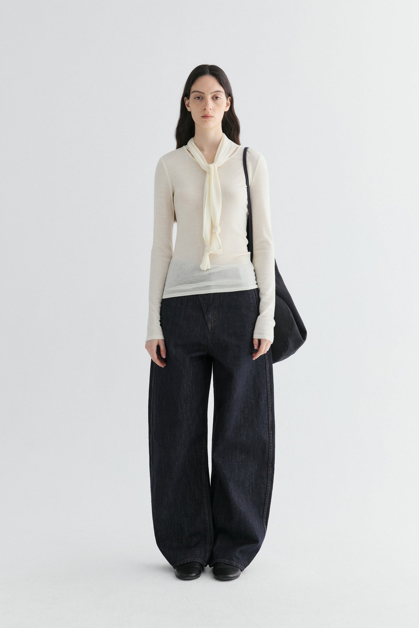#color_off white