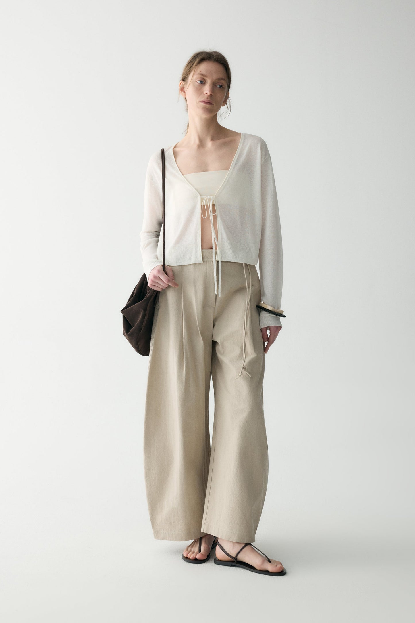 #color_off white