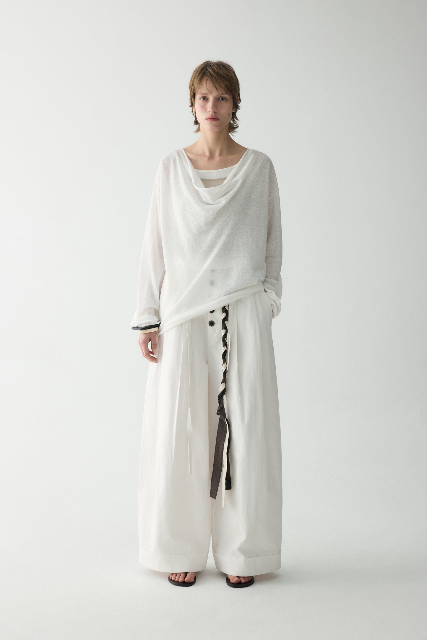 #color_off white