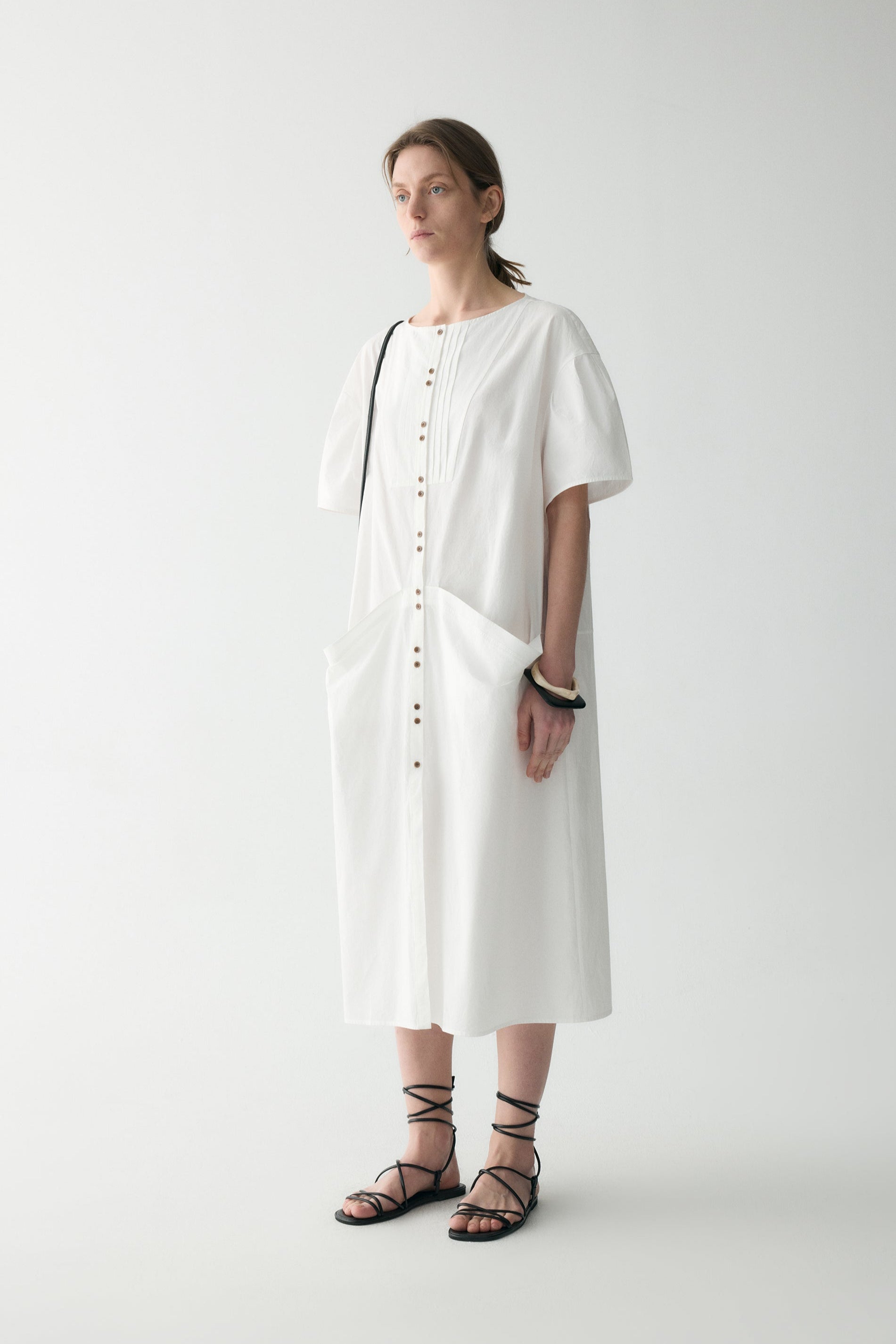 #color_off white