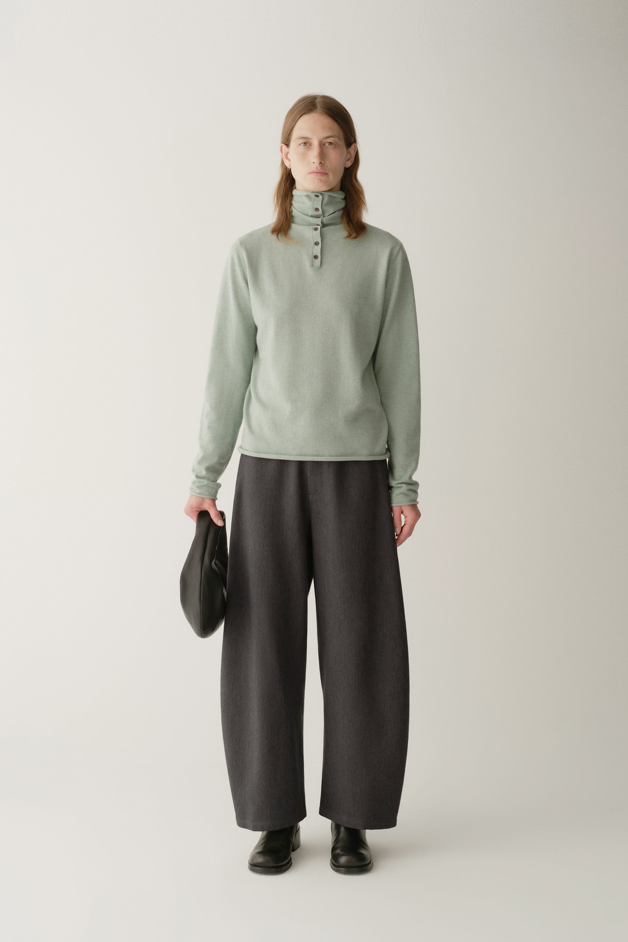 #color_mid gray