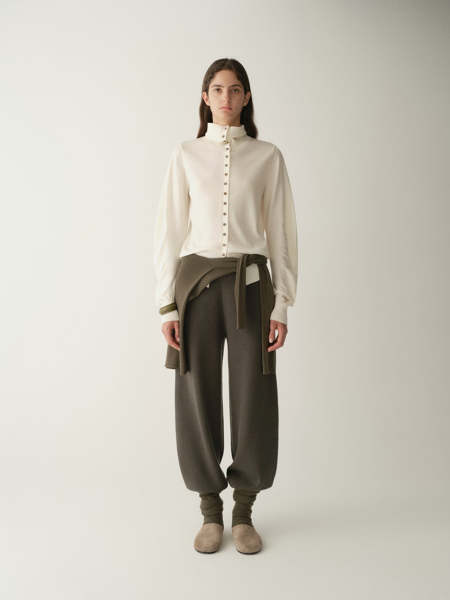 #color_off white