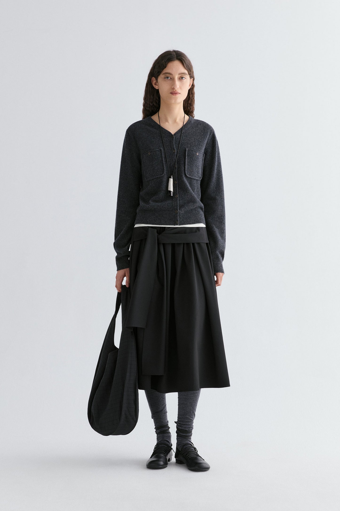 #color_black ash