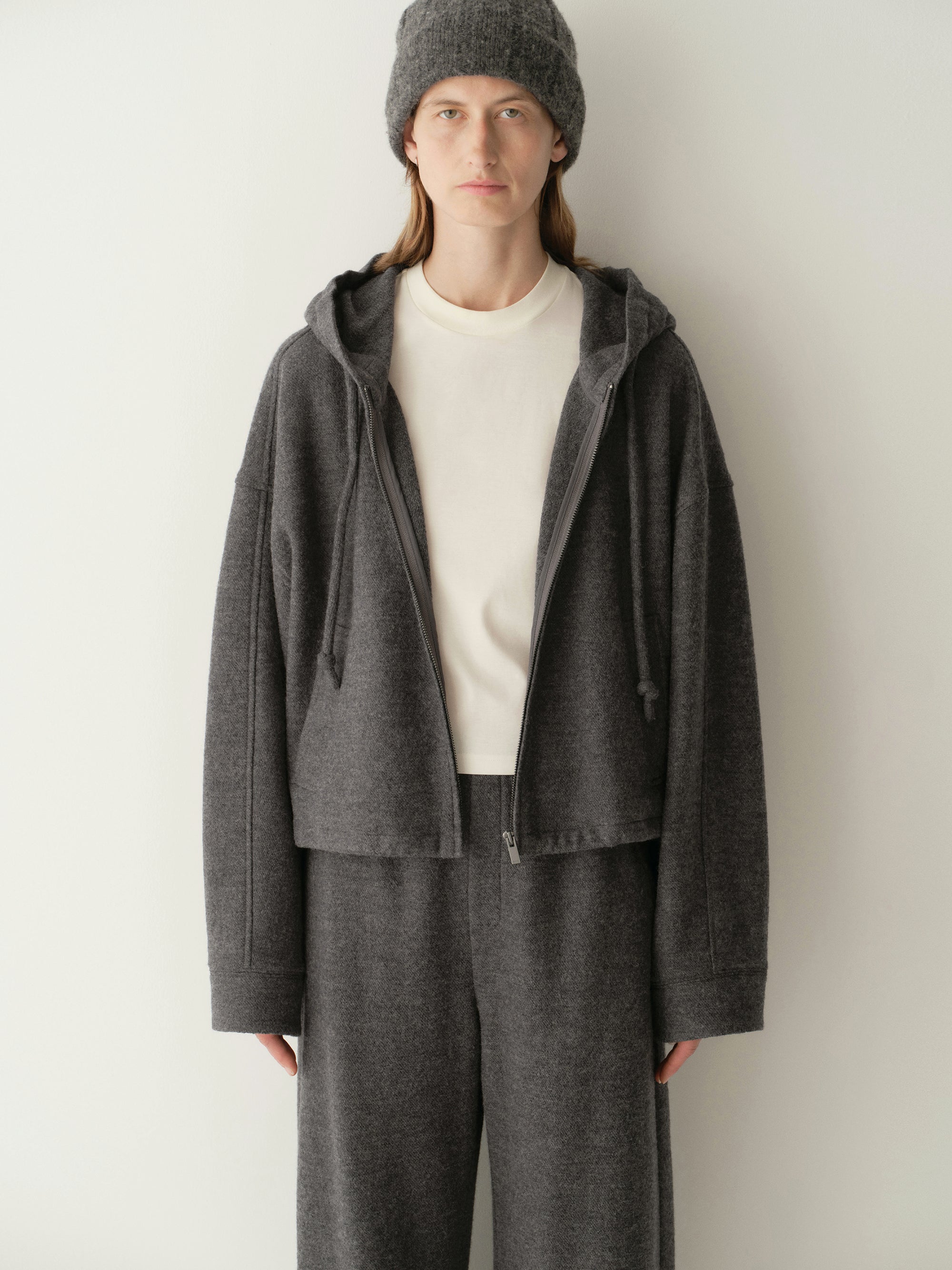 #color_dark gray