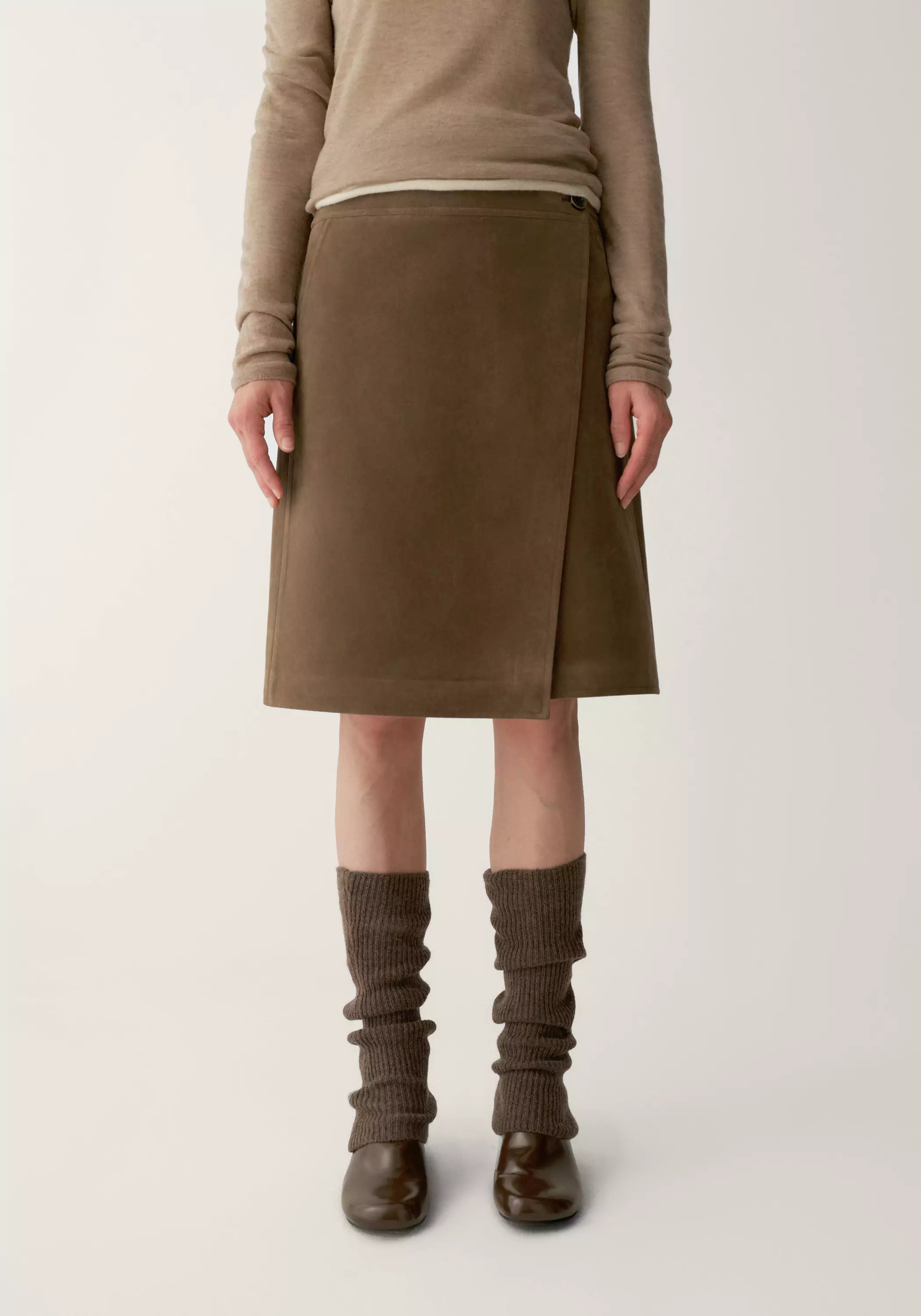 #color_light brown