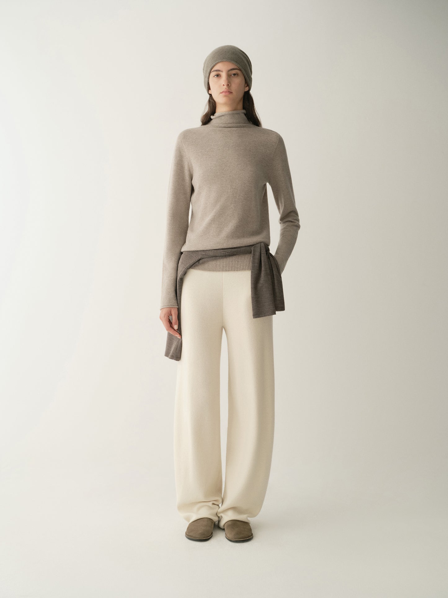 #color_off white