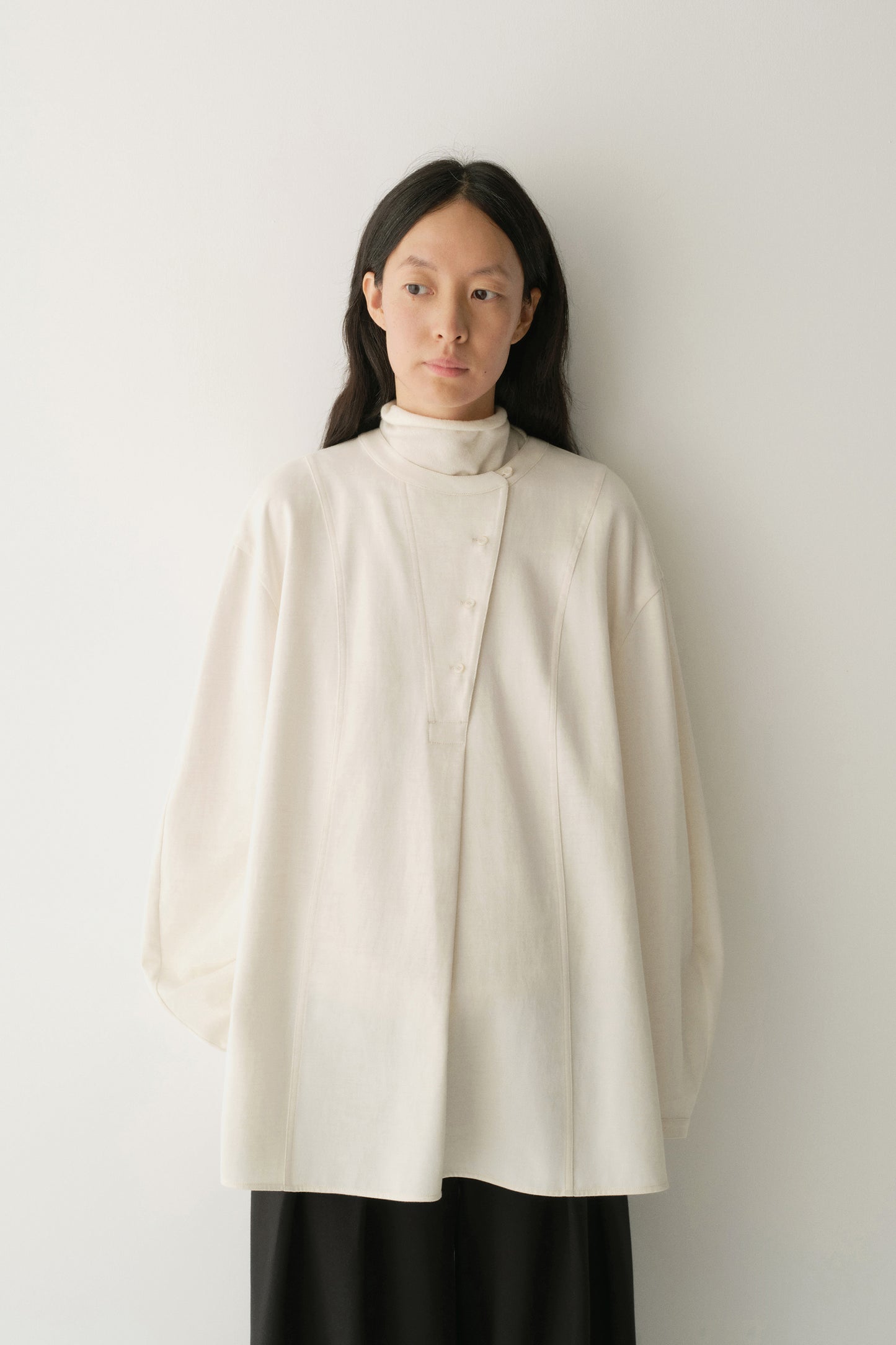 #color_off white