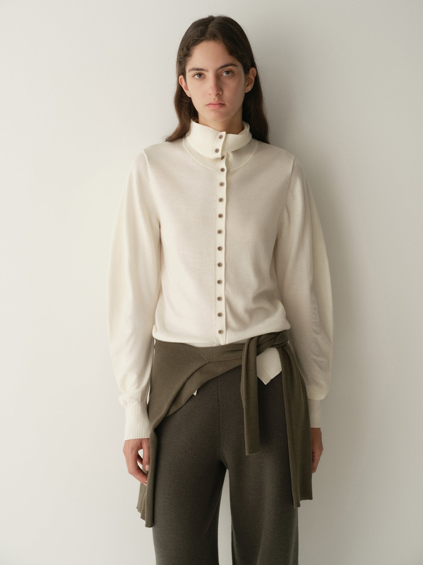 #color_off white