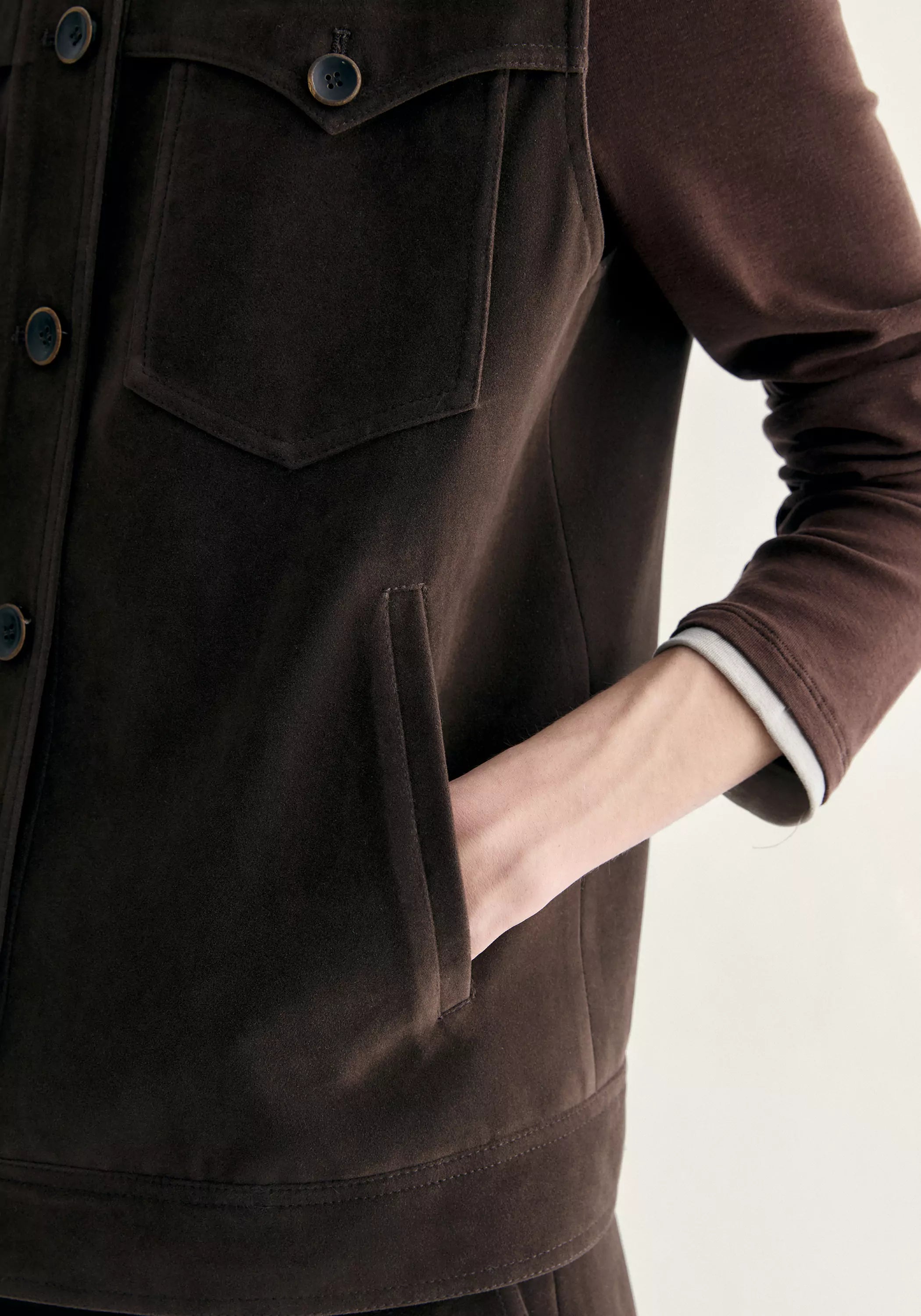 #color_raw umber