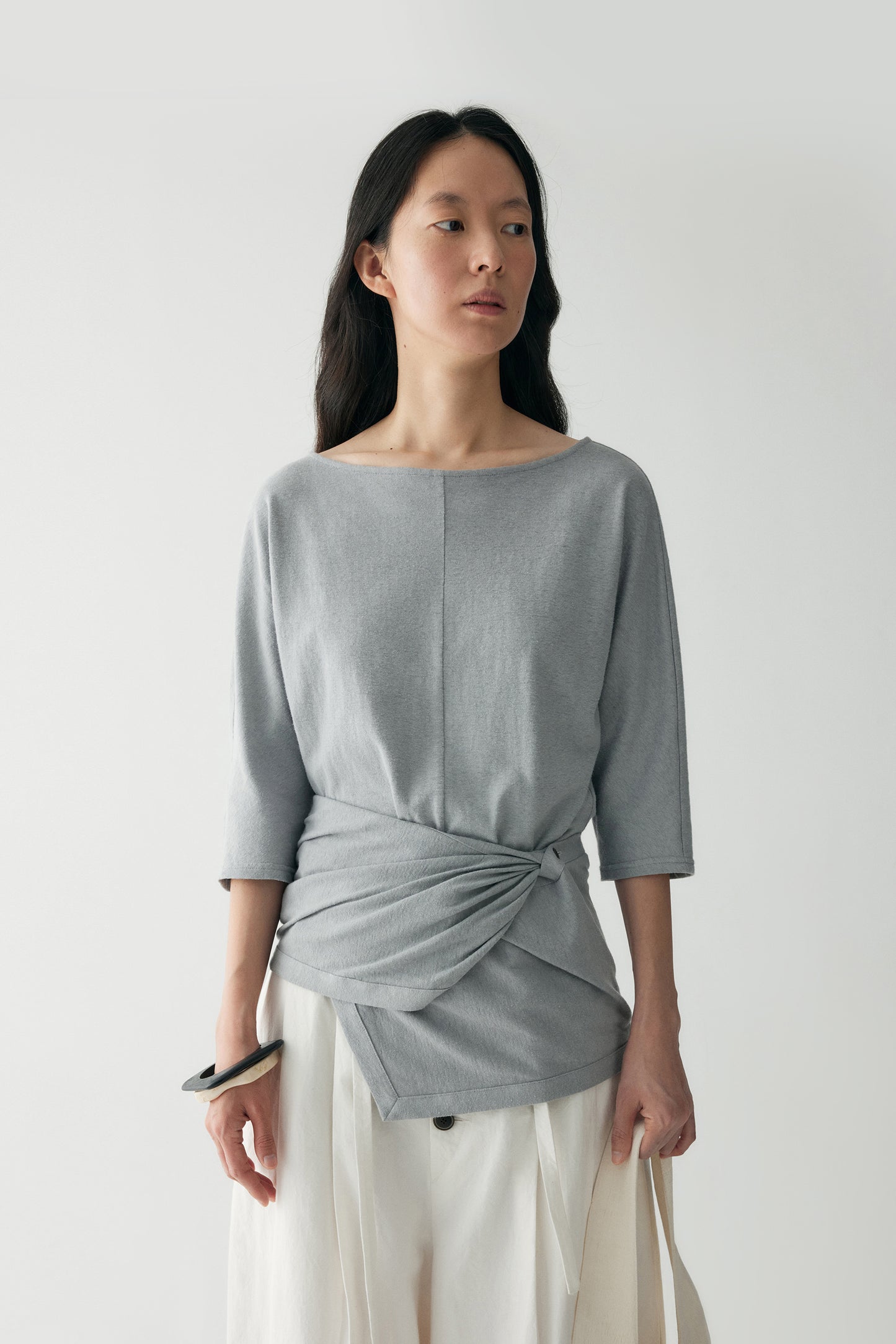 #color_mid gray