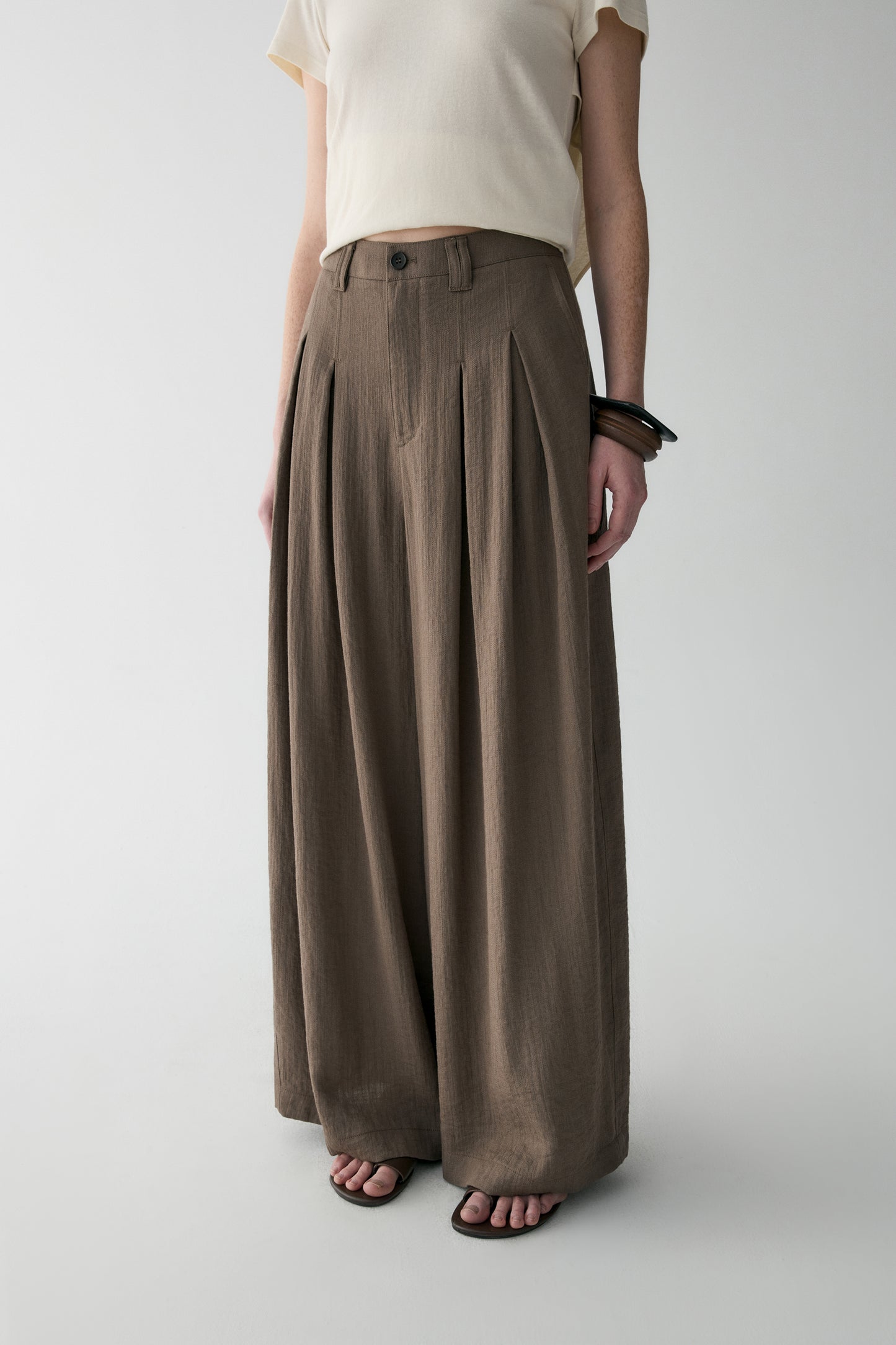 #color_light brown