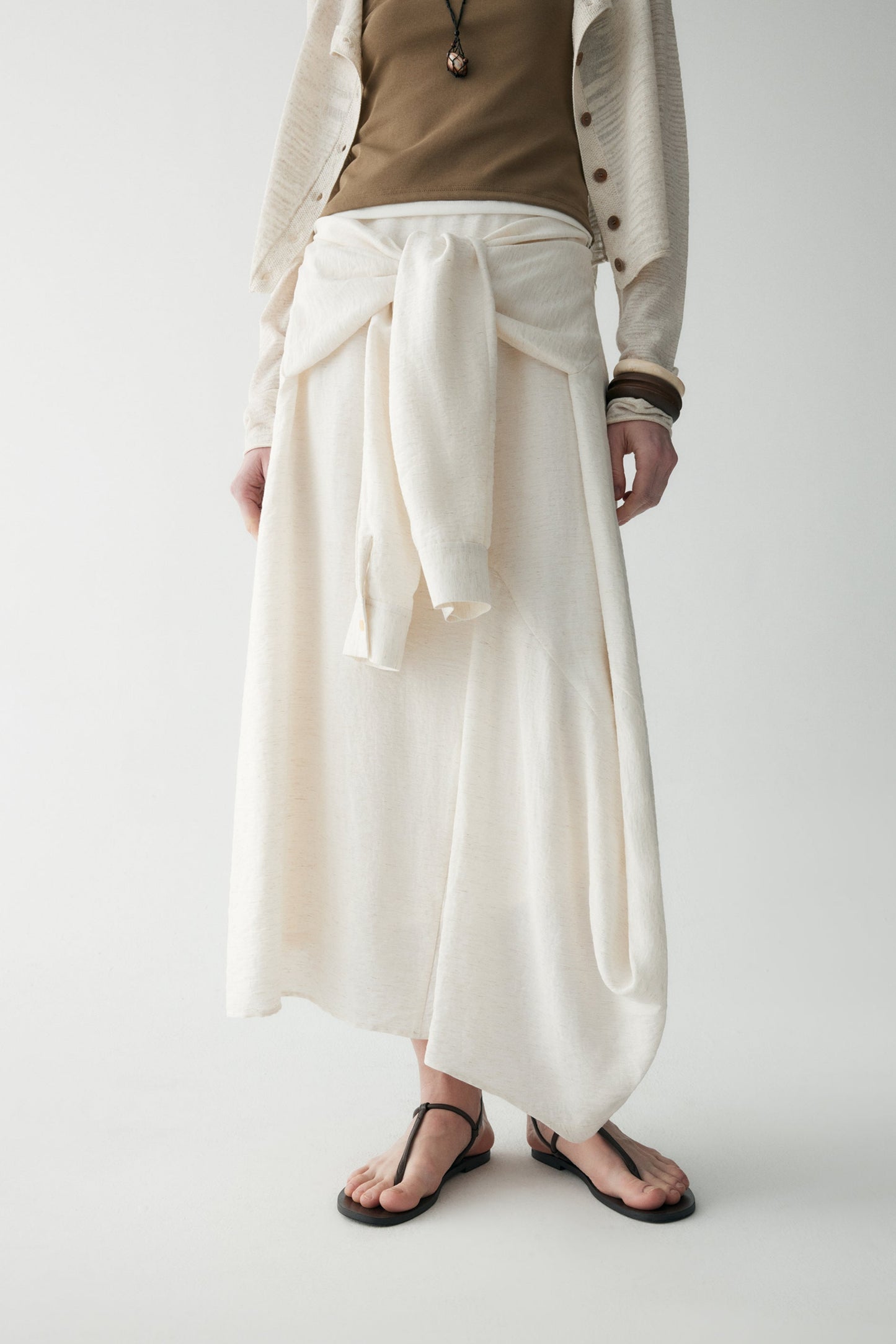 #color_off white