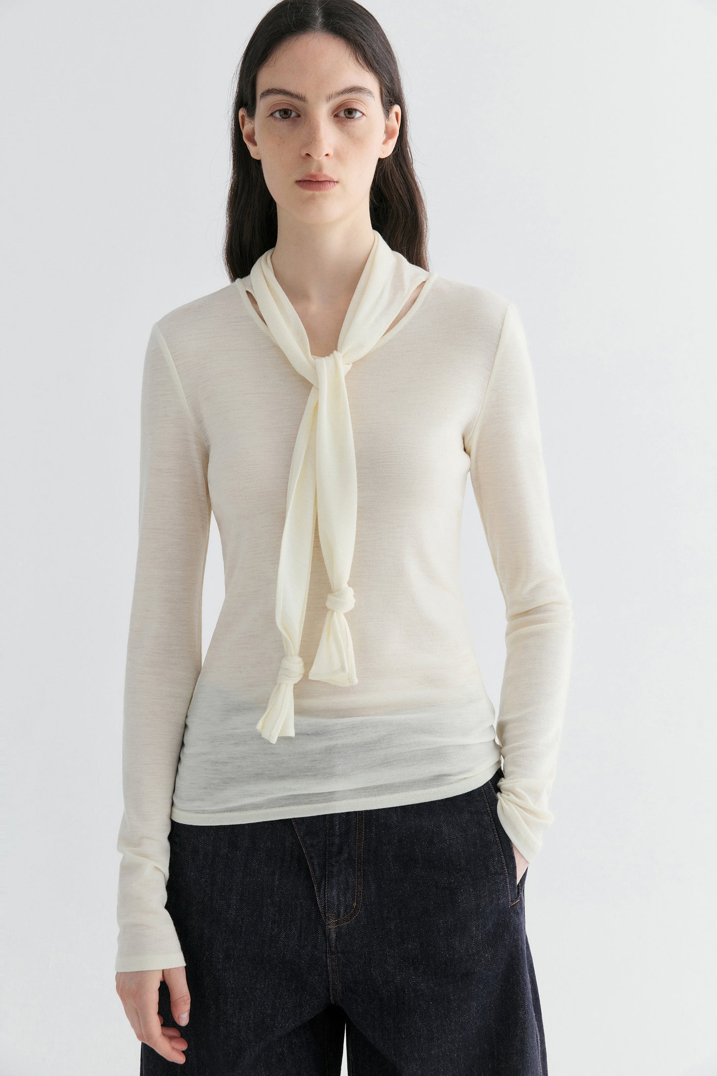#color_off white