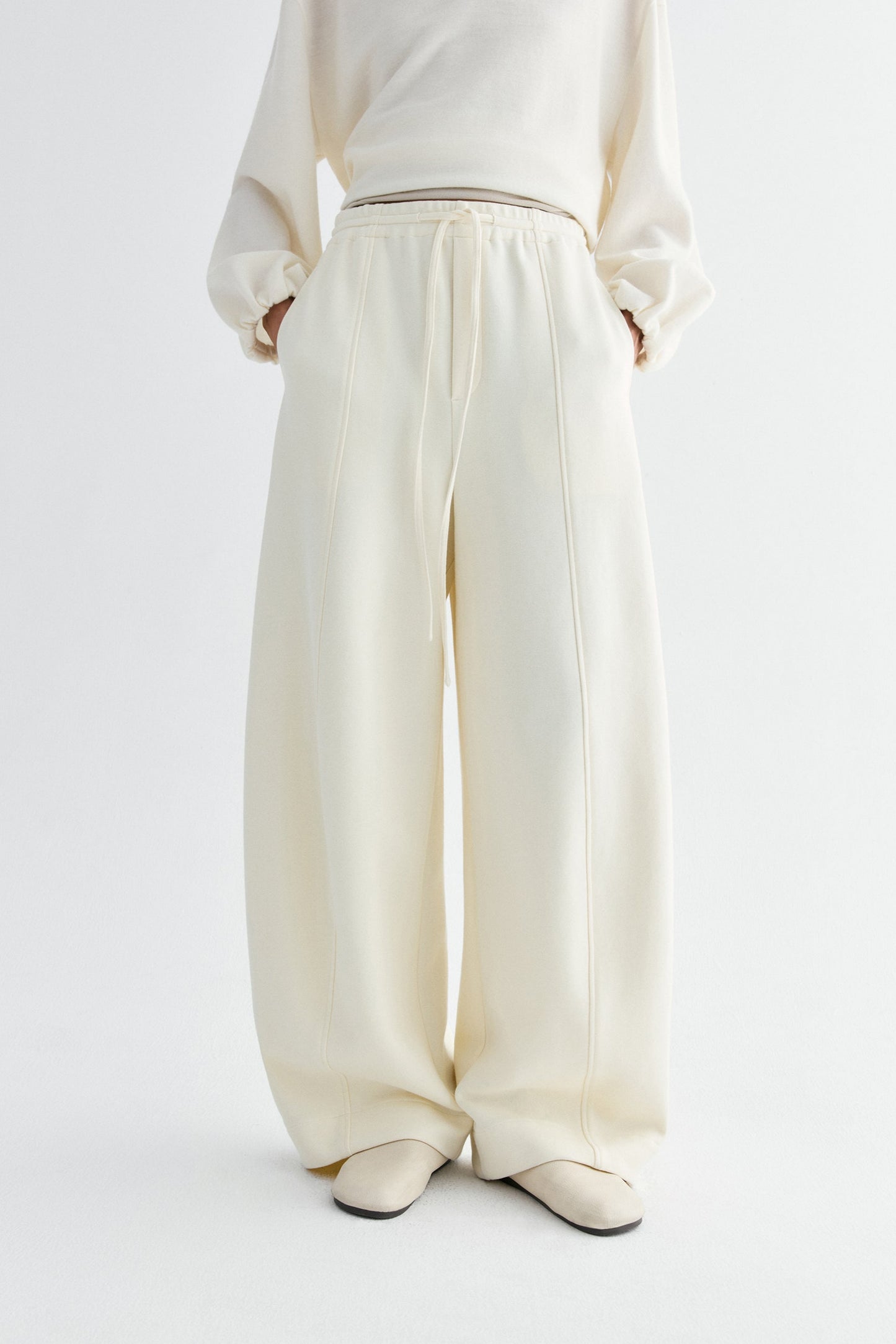 #color_off white