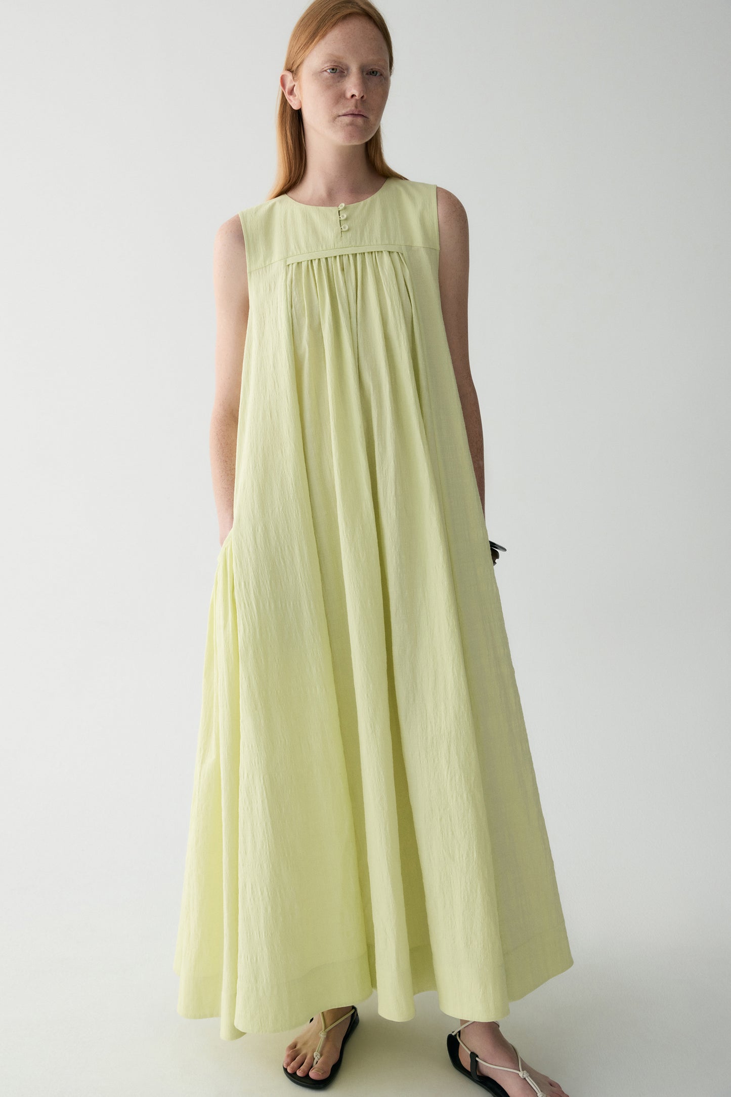 #color_Ivory