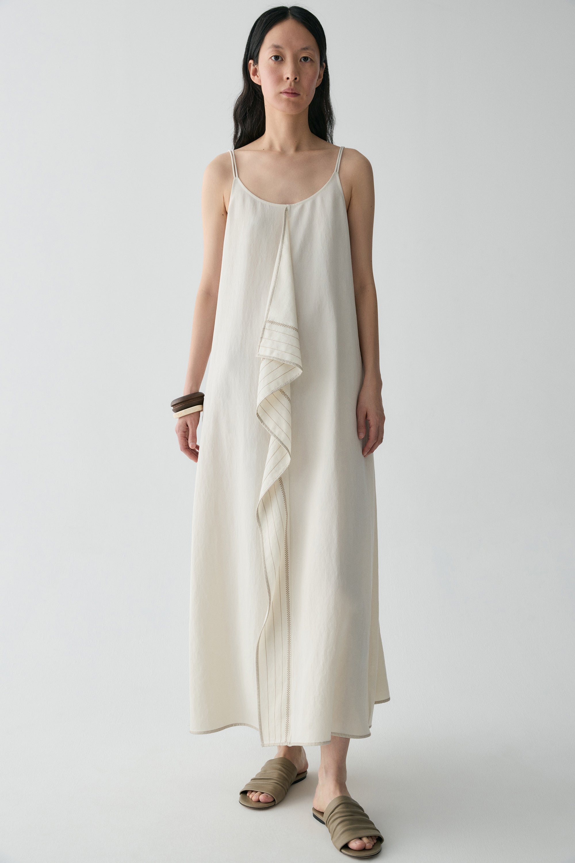 #color_off white