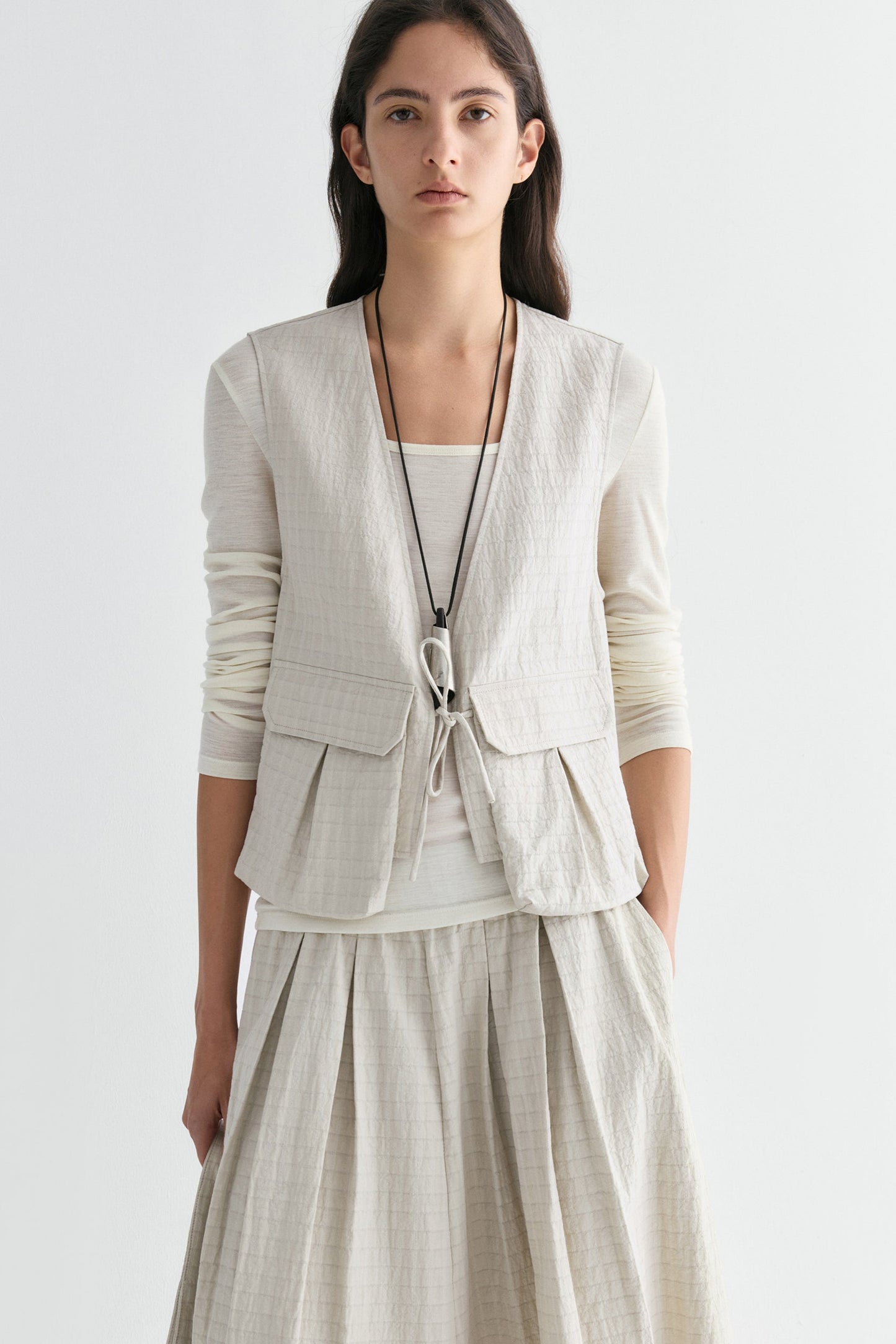 #color_off white