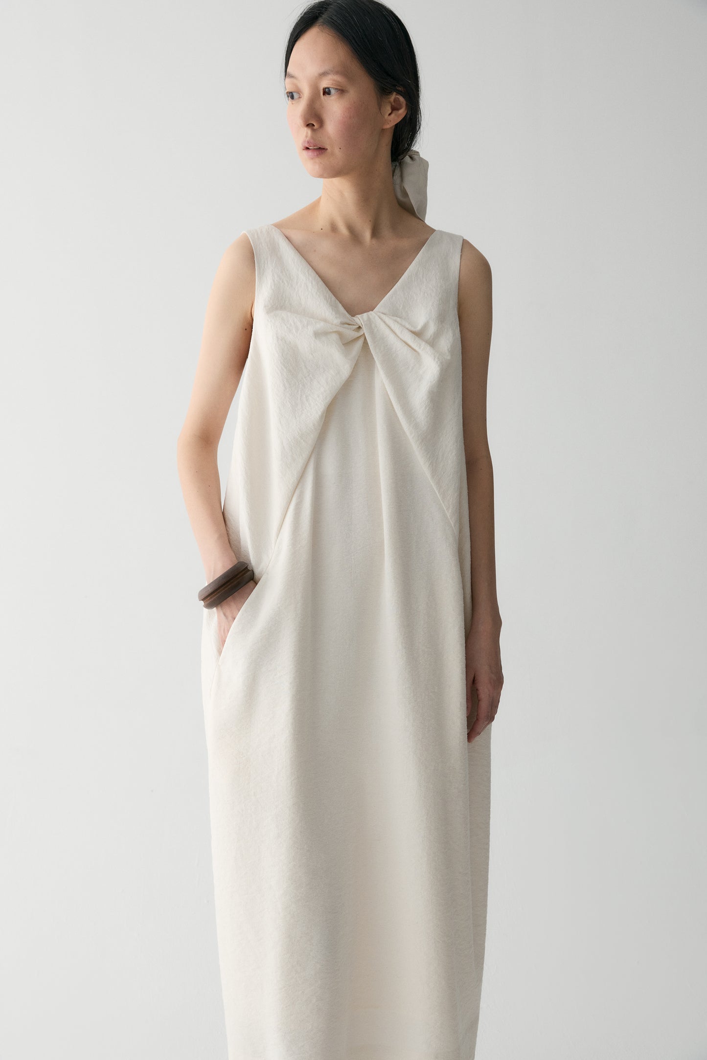 #color_off white