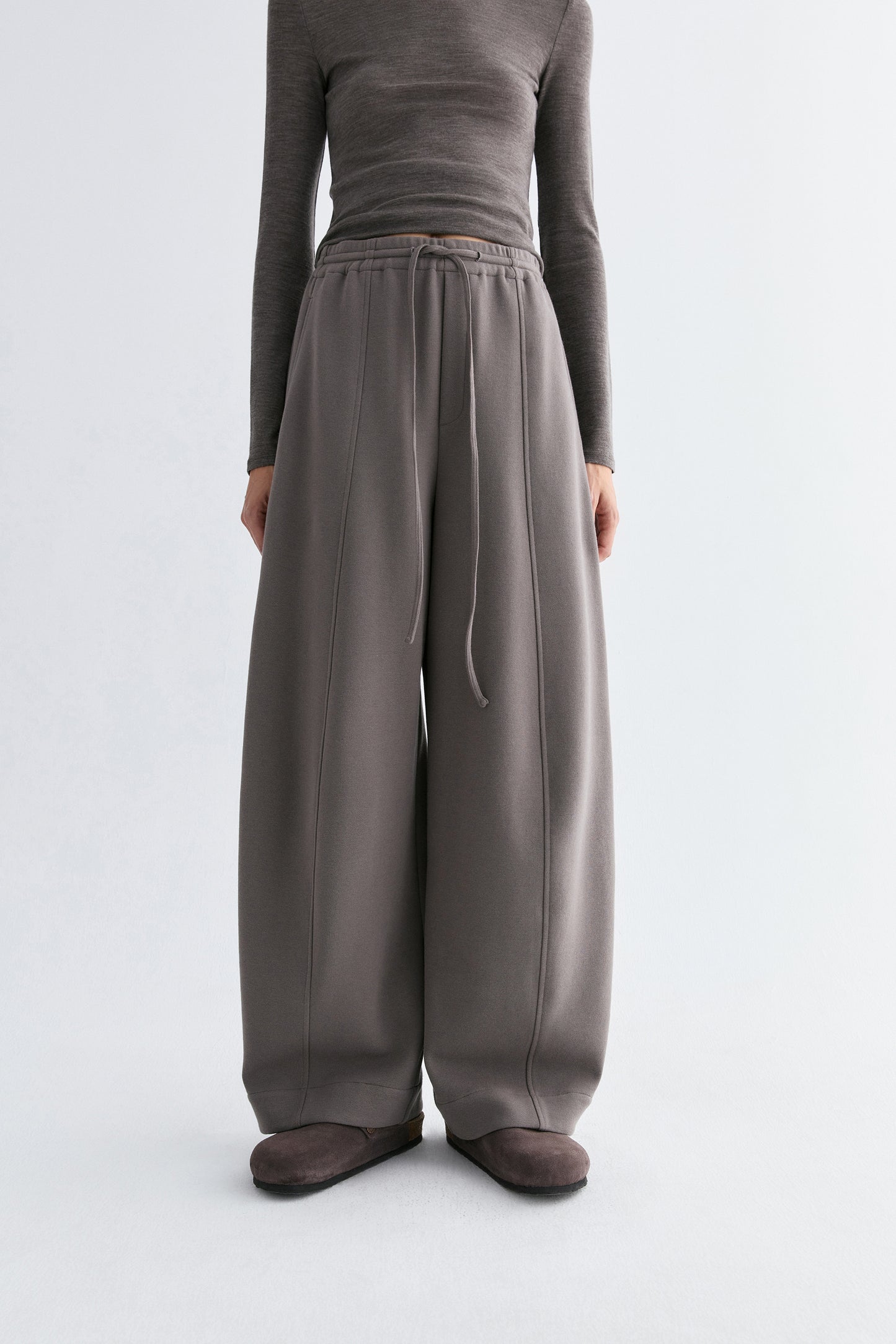 #color_mid gray