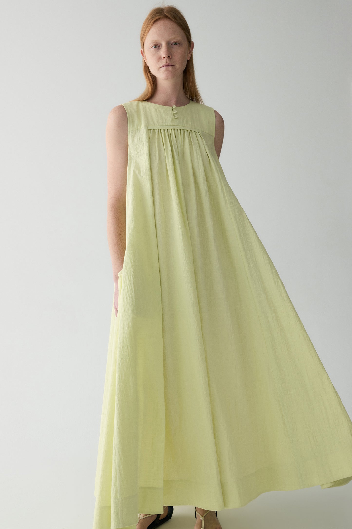 #color_Ivory