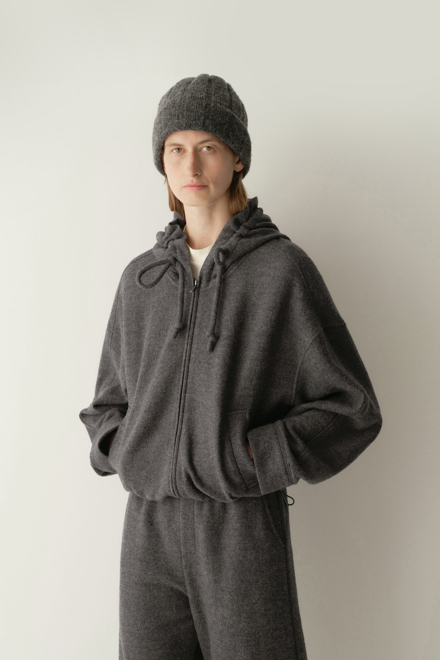 #color_dark gray