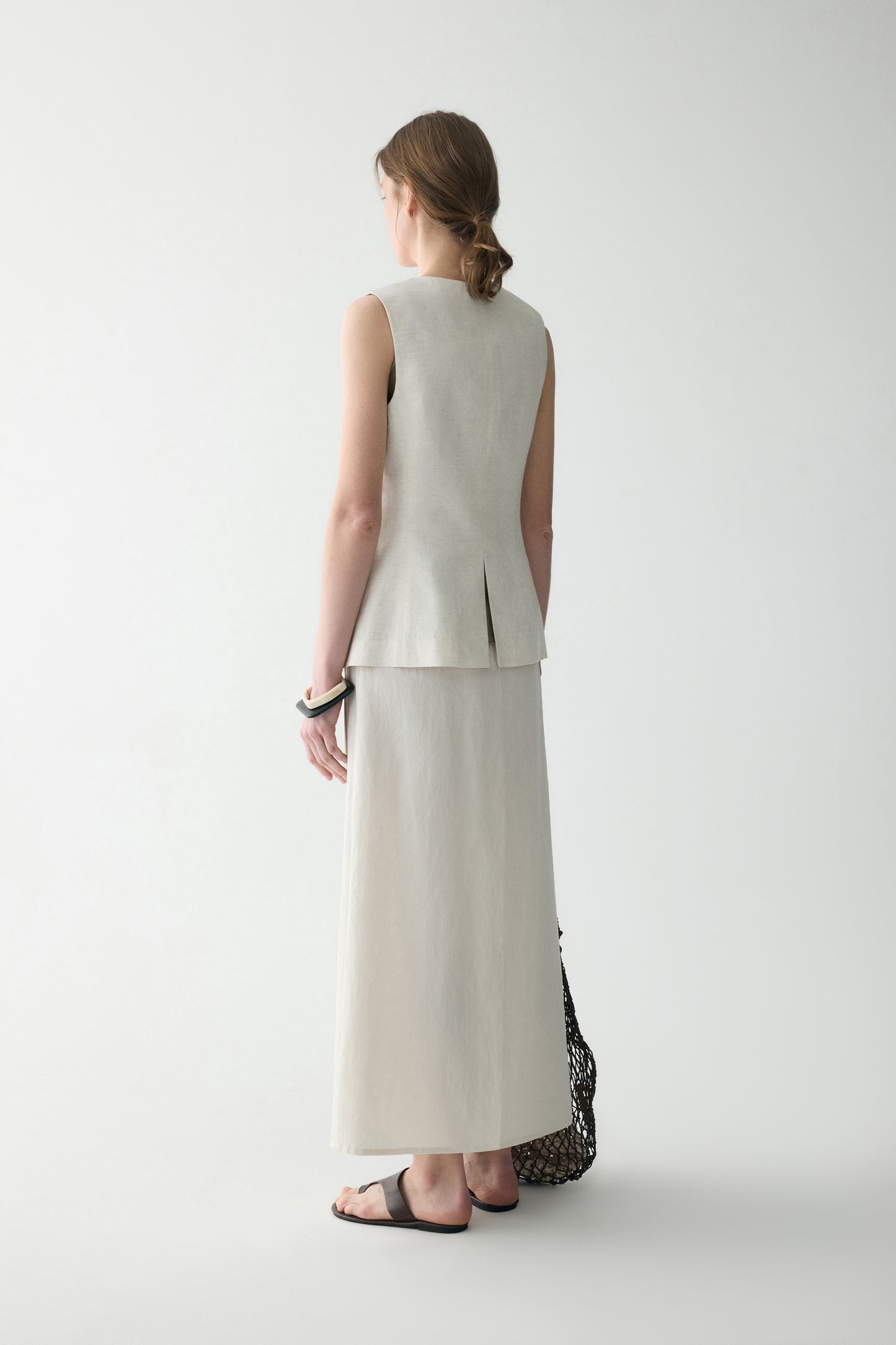 #color_cream white
