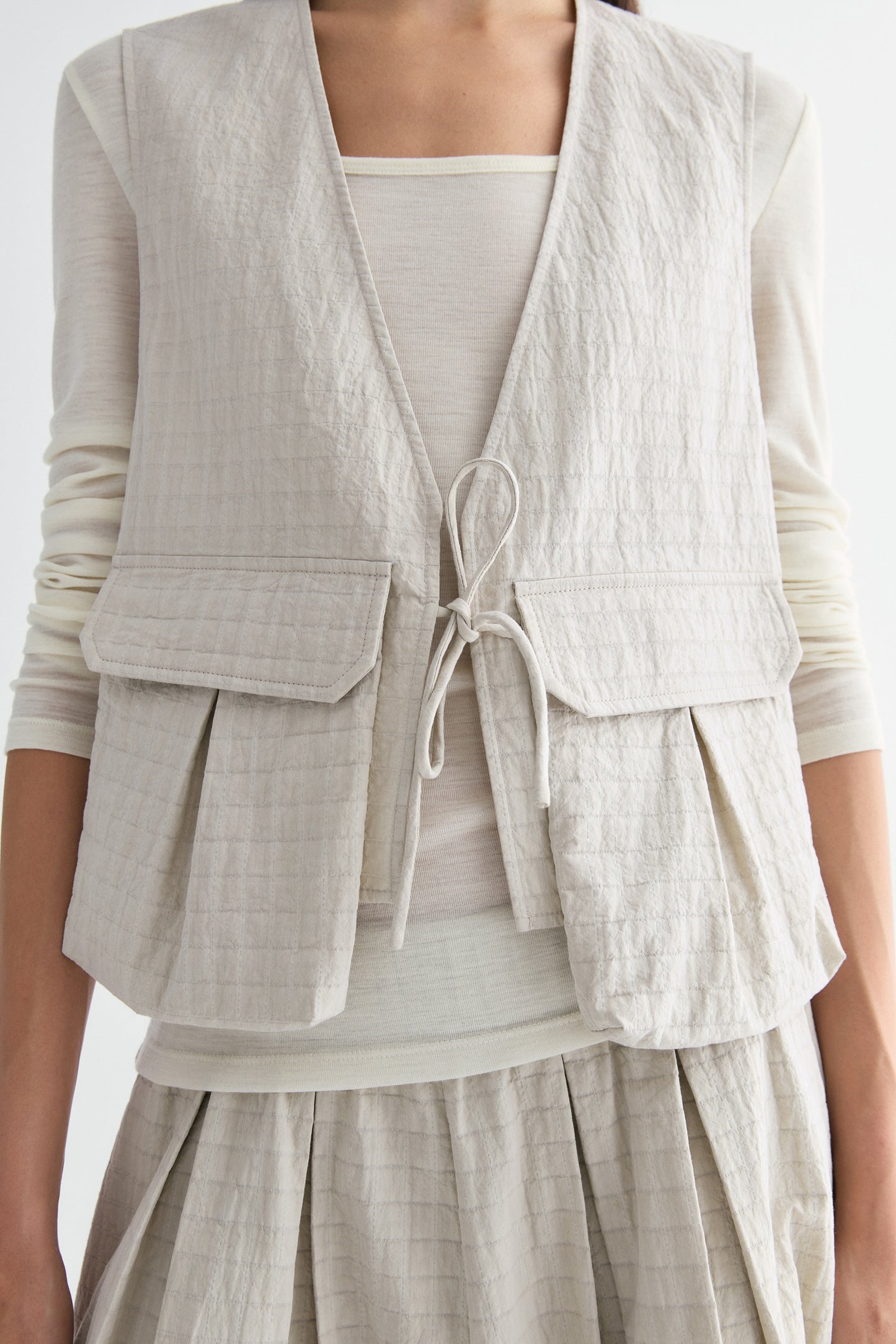 #color_off white