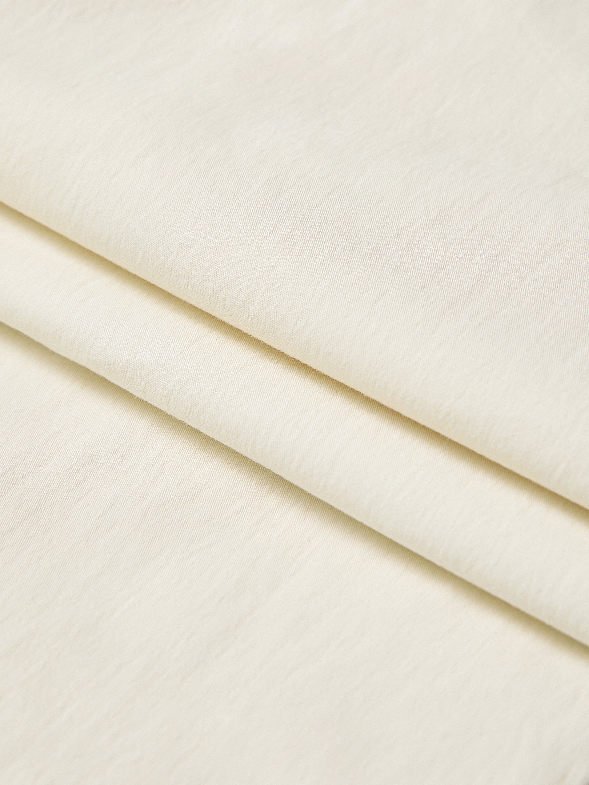 #color_cream white