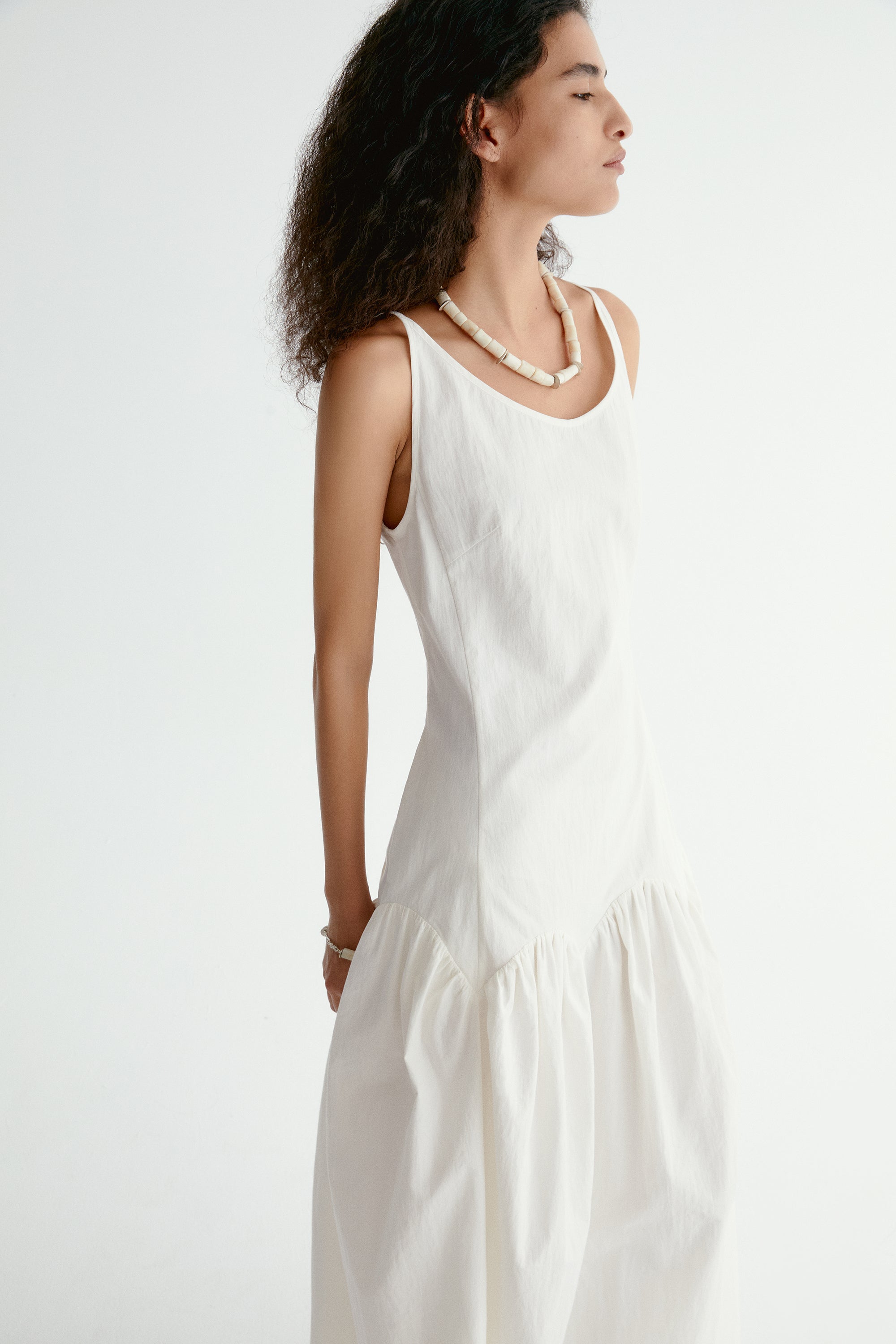 #color_off white