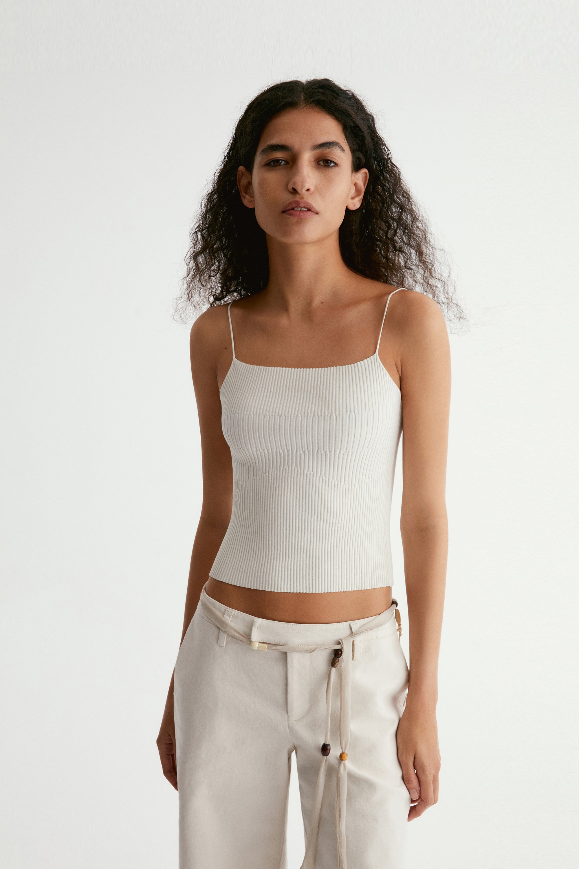 #color_off white