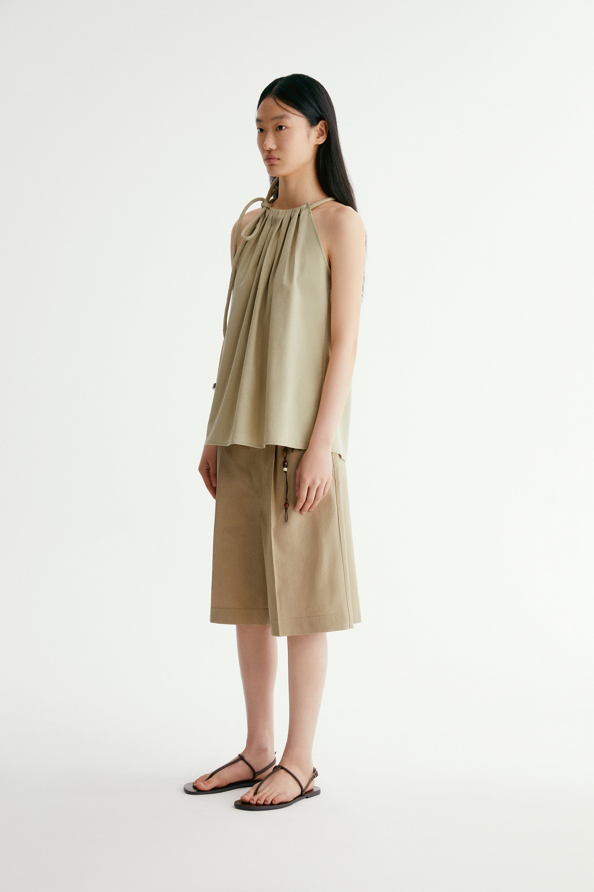 #color_khaki