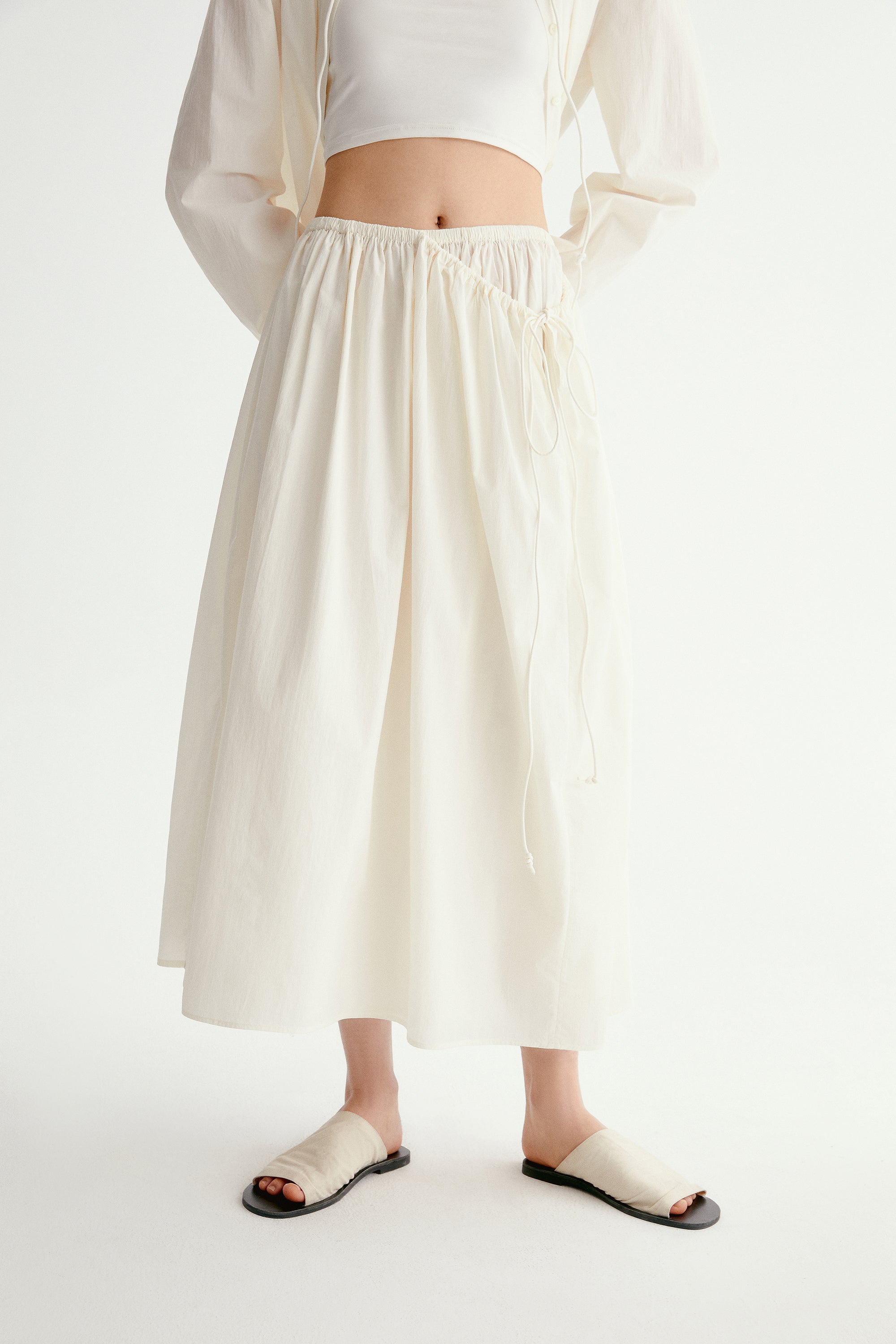 #color_cream white