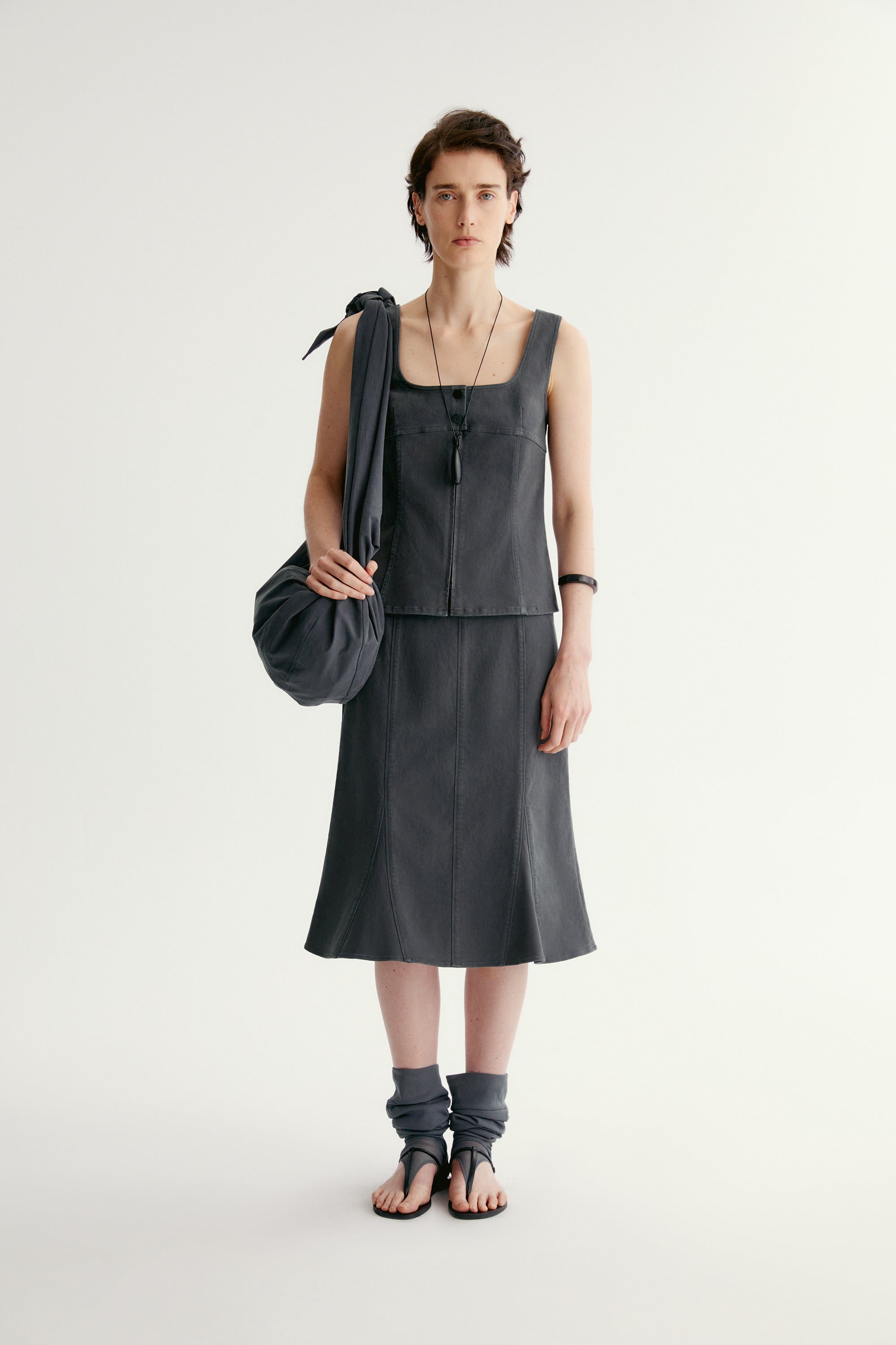 #color_dark gray