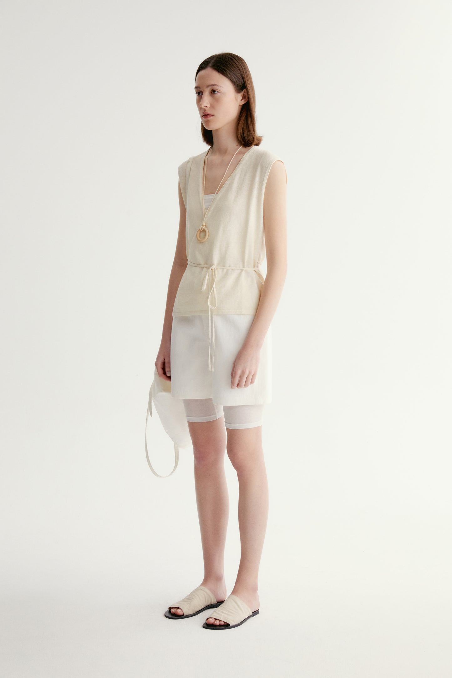 #color_off white