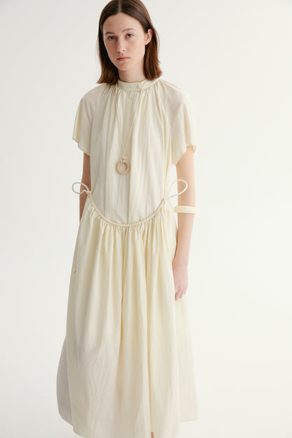 #color_cream white