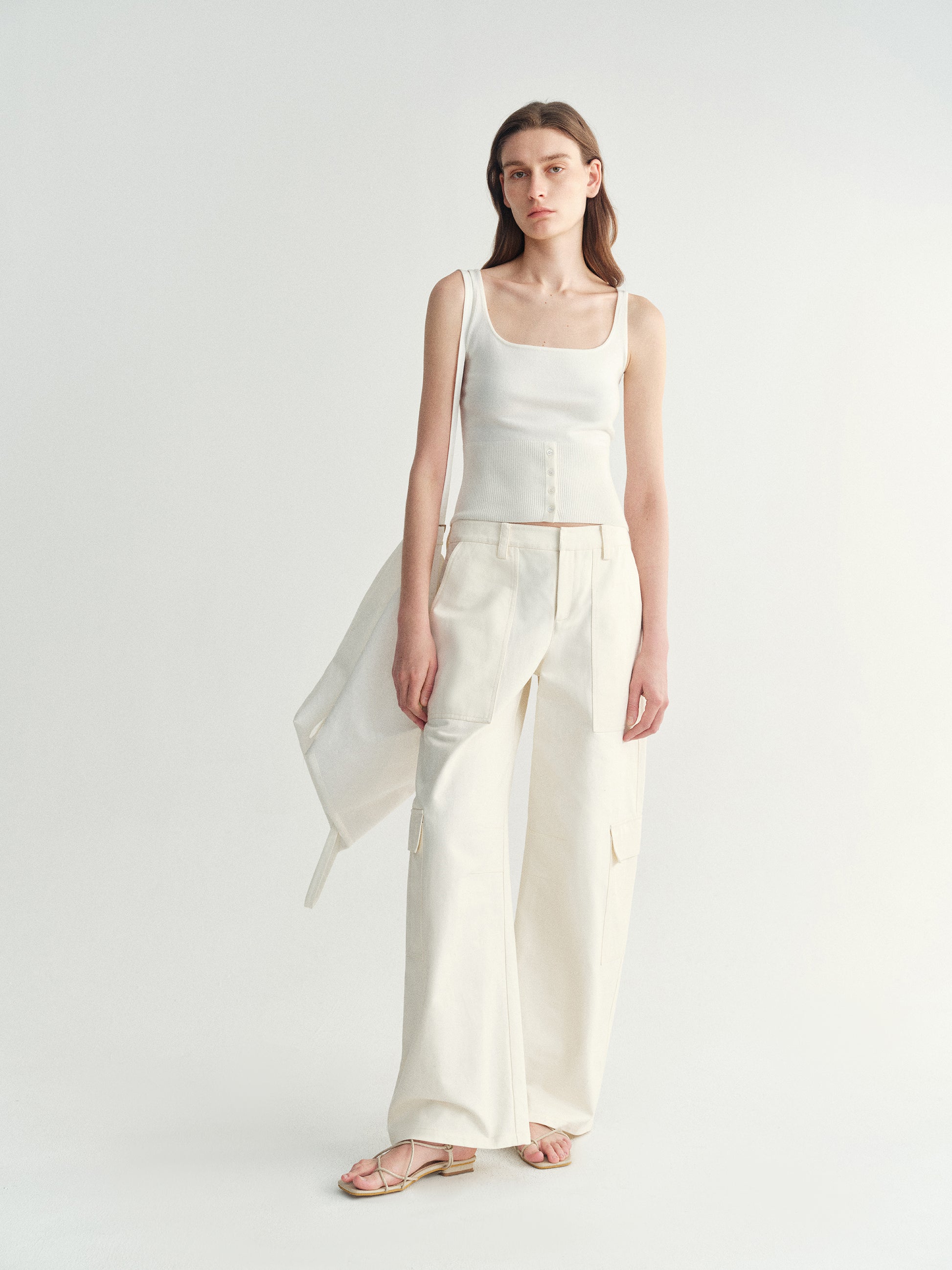#color_cream white