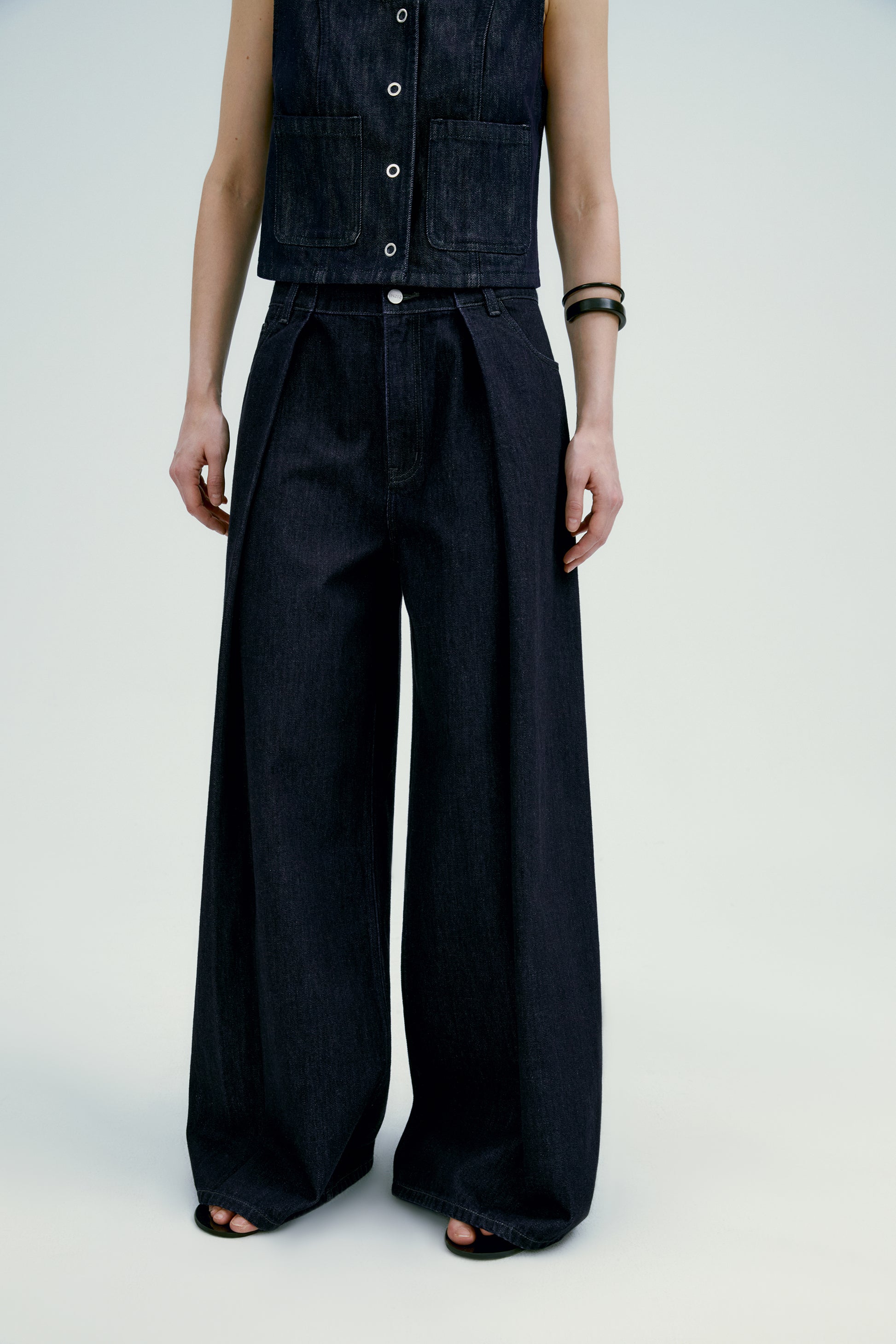#color_raw denim