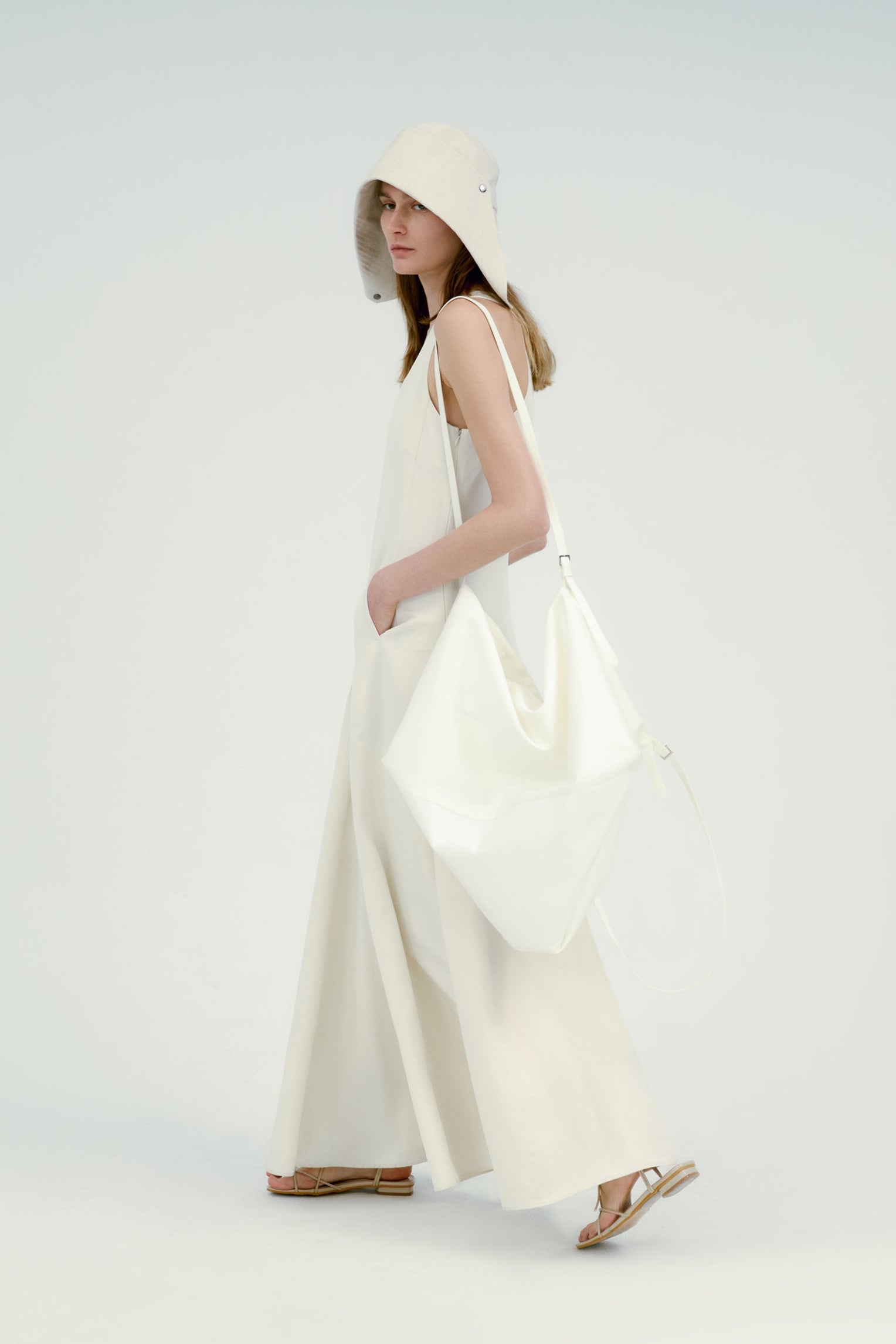 #color_off white