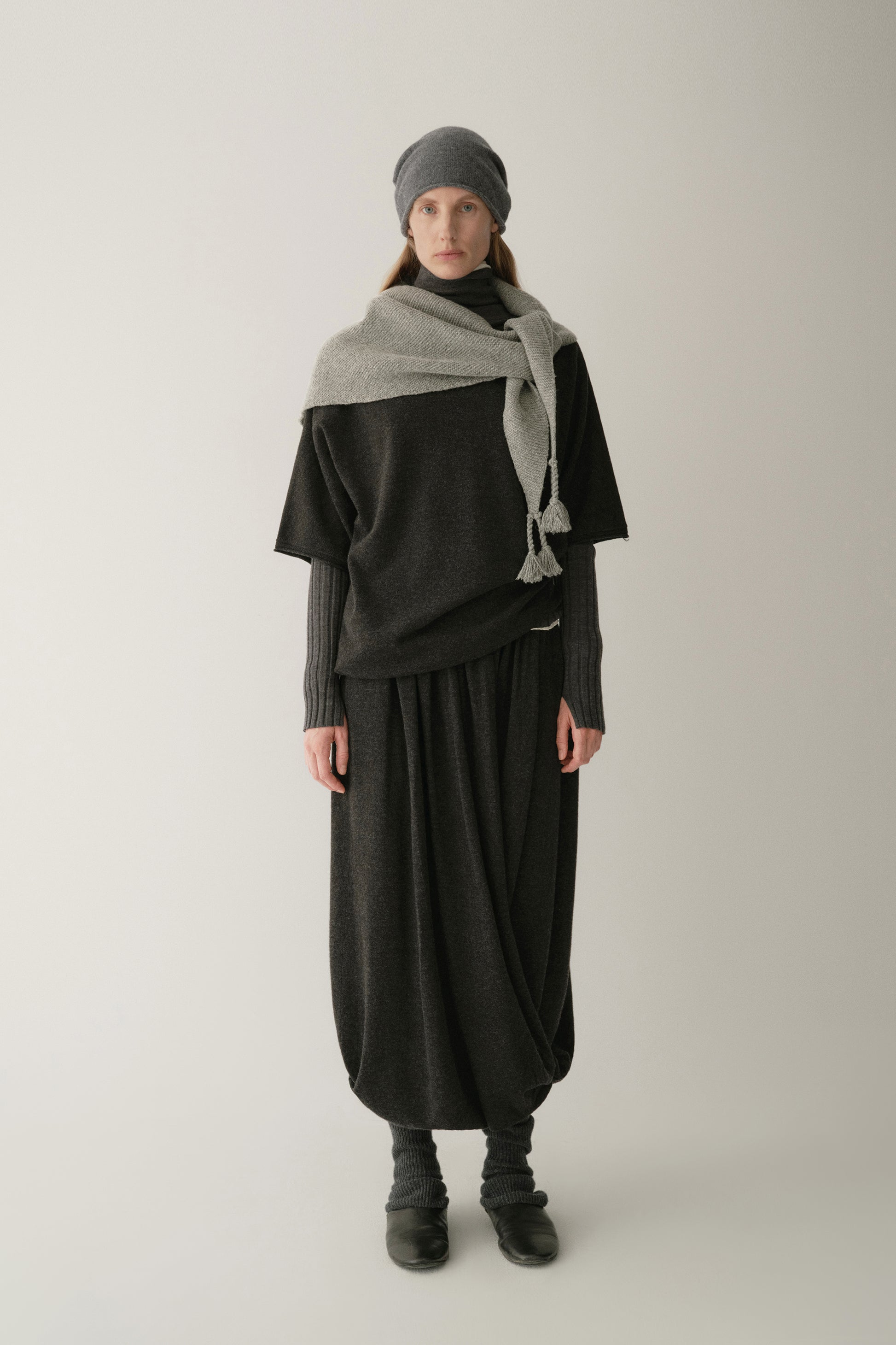 #color_black ash