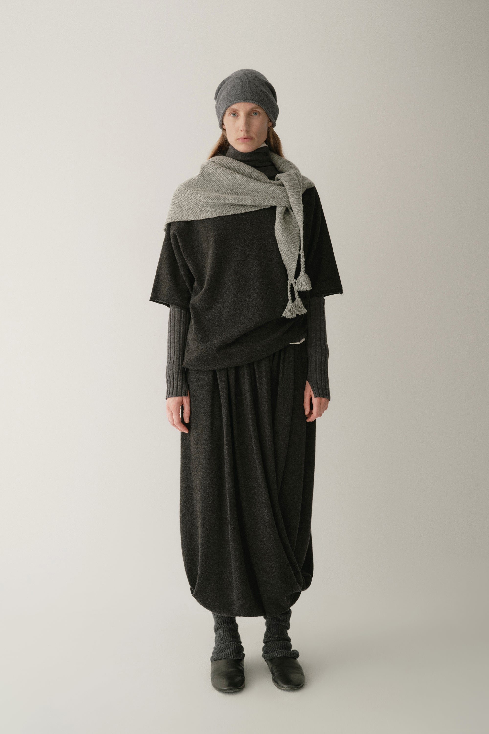 #color_black ash