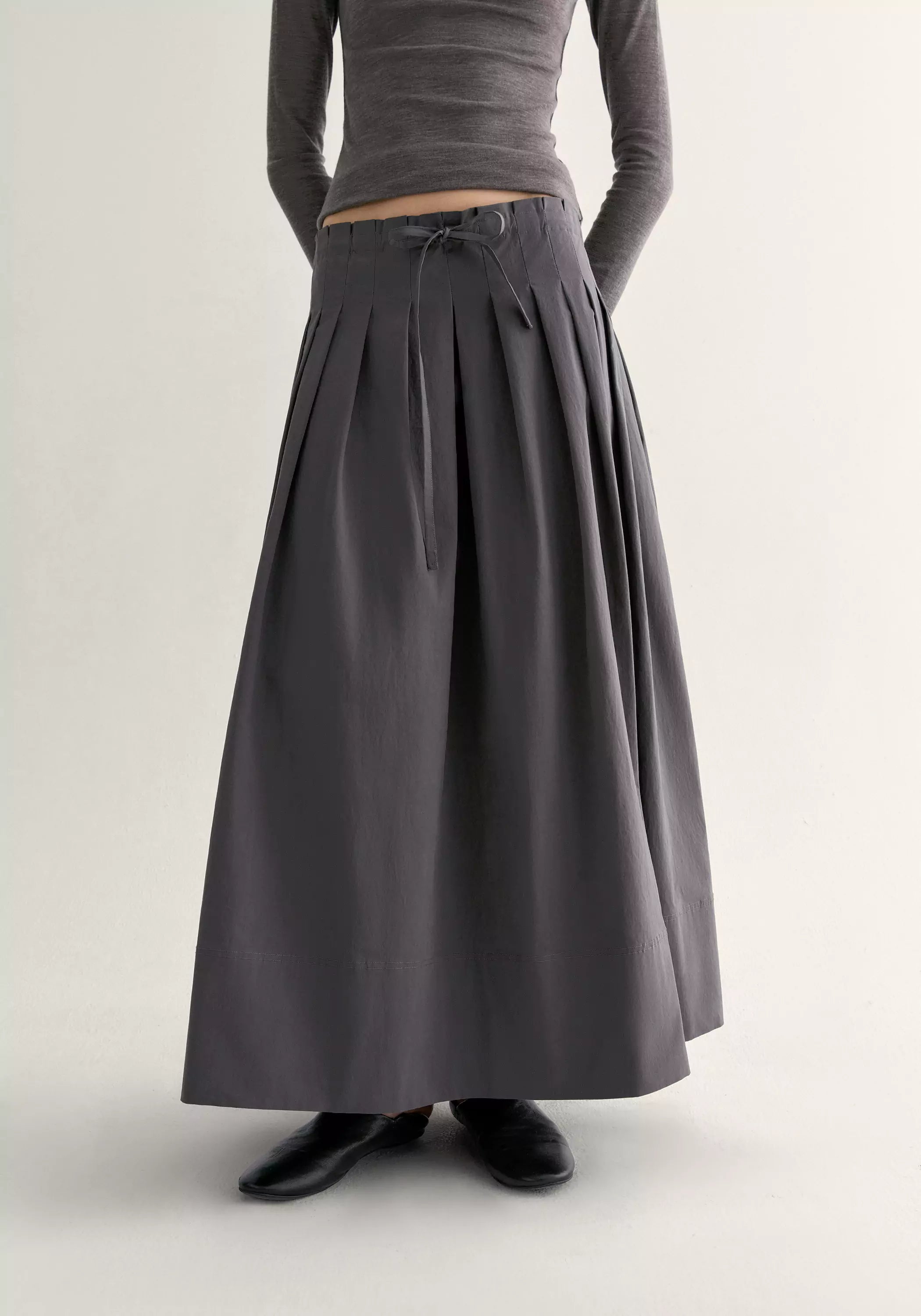 #color_mid gray