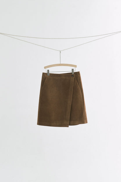 #color_light brown