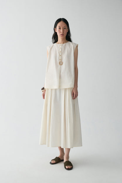#color_cream white