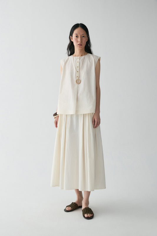 #color_cream white