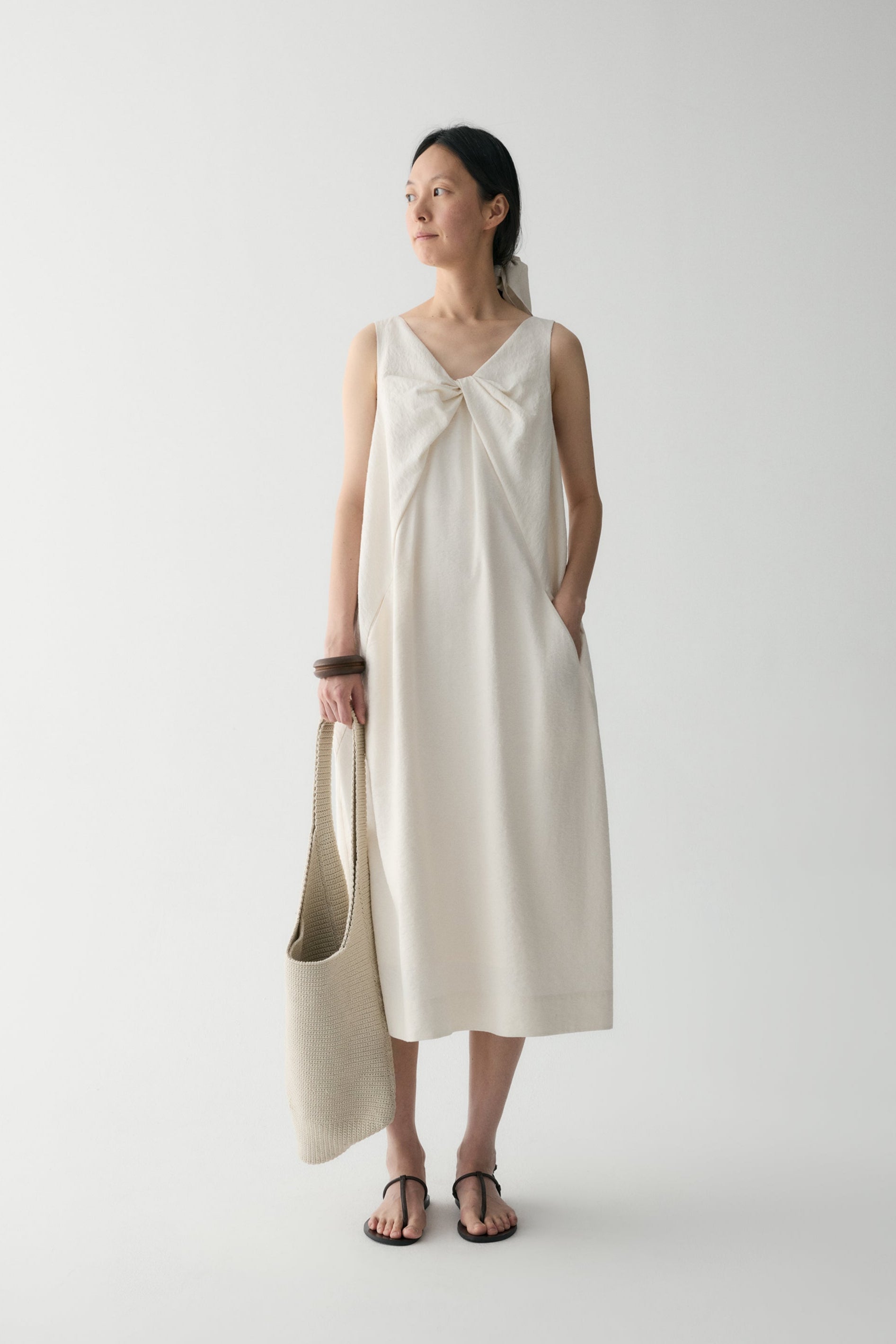 #color_off white