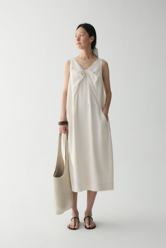 #color_off white