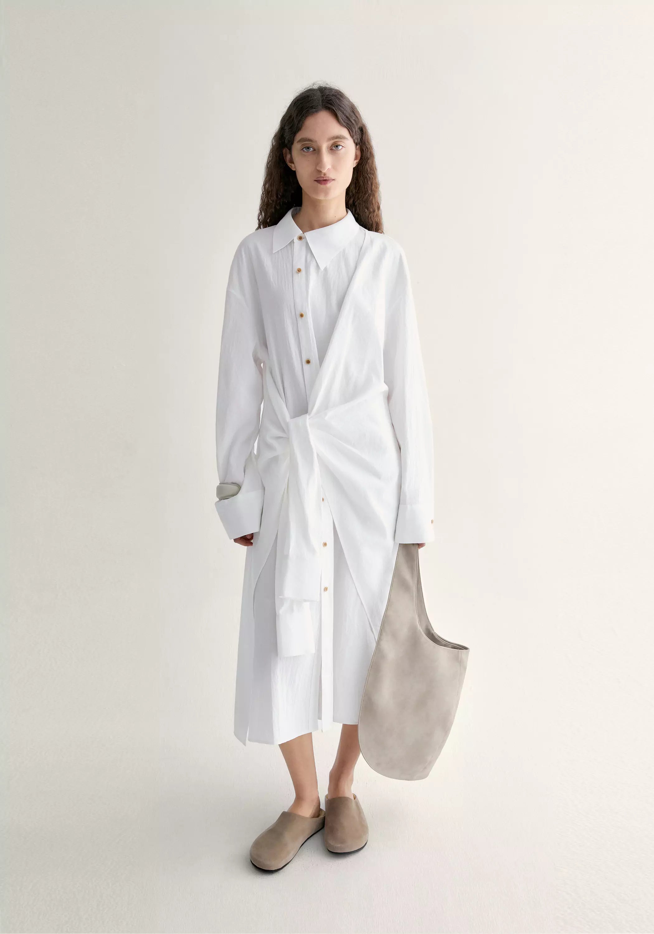 #color_off white
