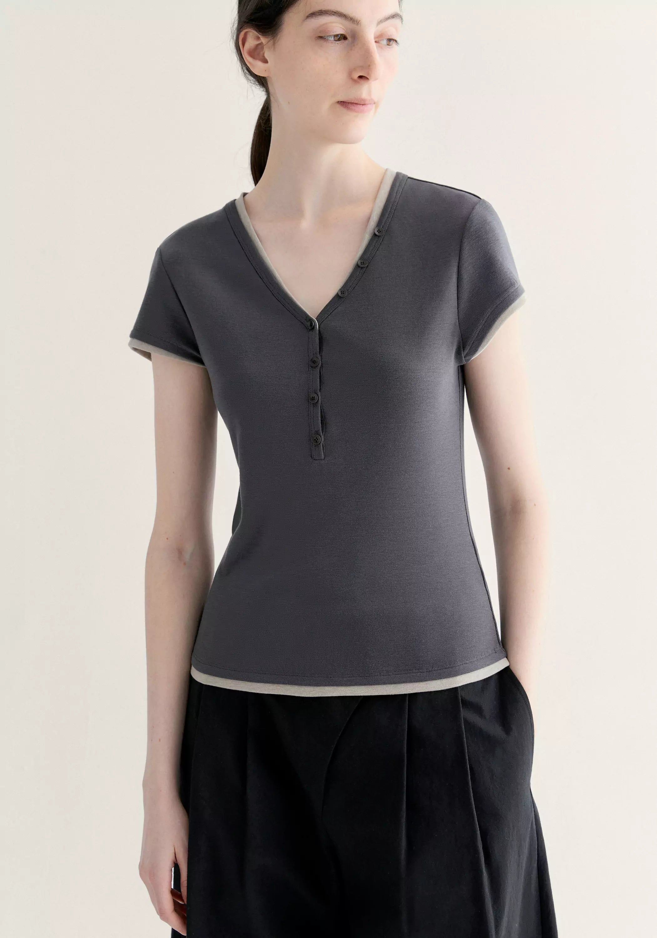 #color_dark gray